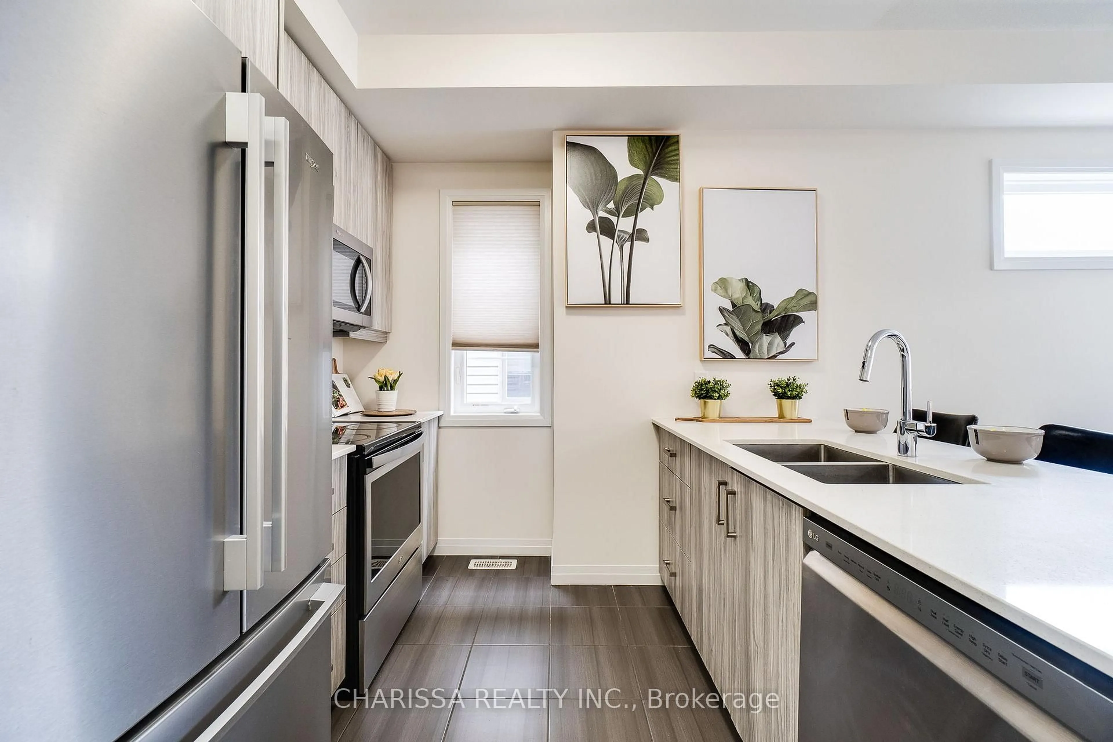 Open concept kitchen, unknown for 30 Times Square Blvd #122, Hamilton Ontario L8J 0M1