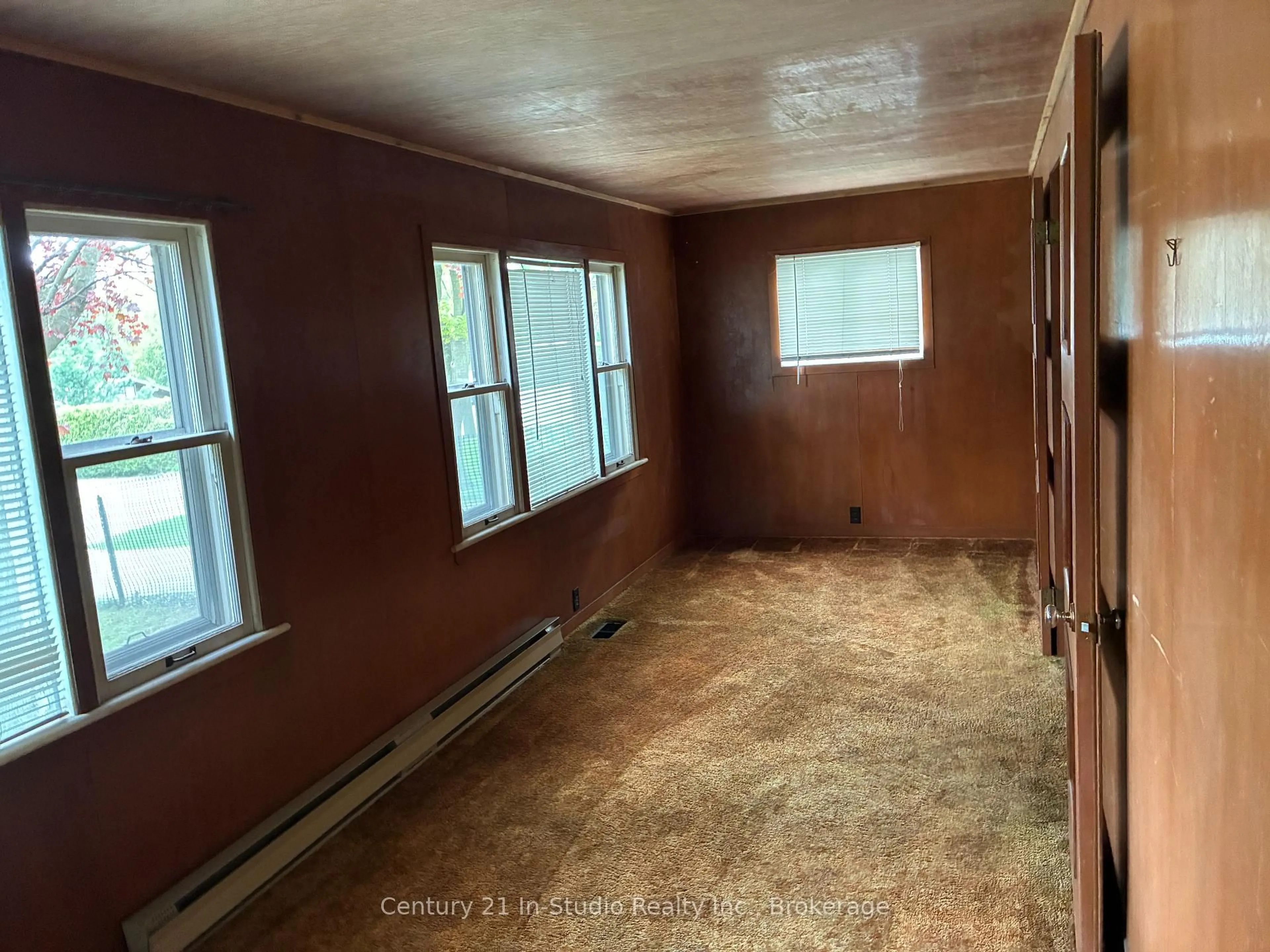 A pic of a room for 897 McDonald Ave, Kincardine Ontario N2Z 1A5