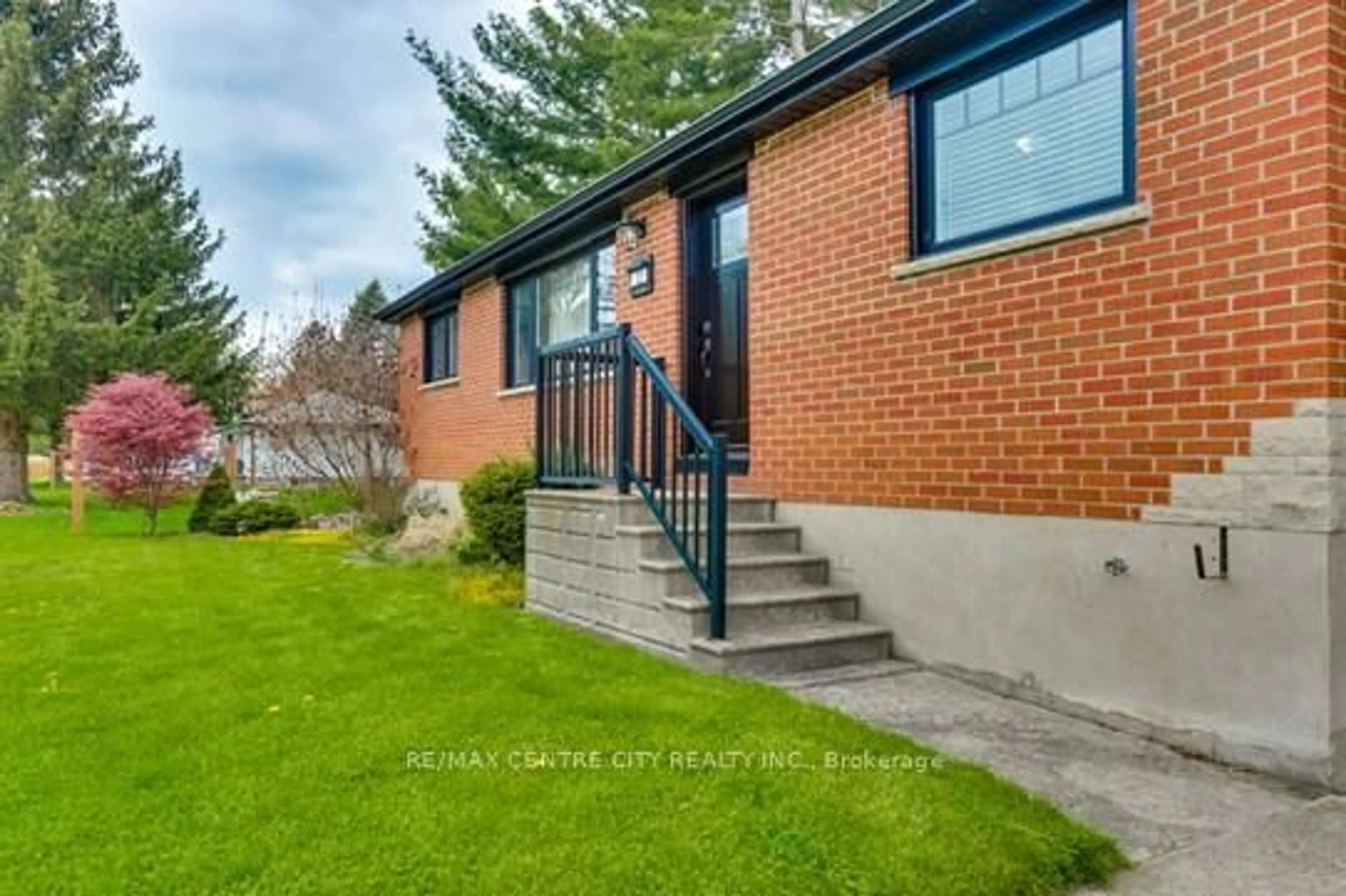 Home with brick exterior material, street for 22 Charles St, Thames Centre Ontario N0L 1G2