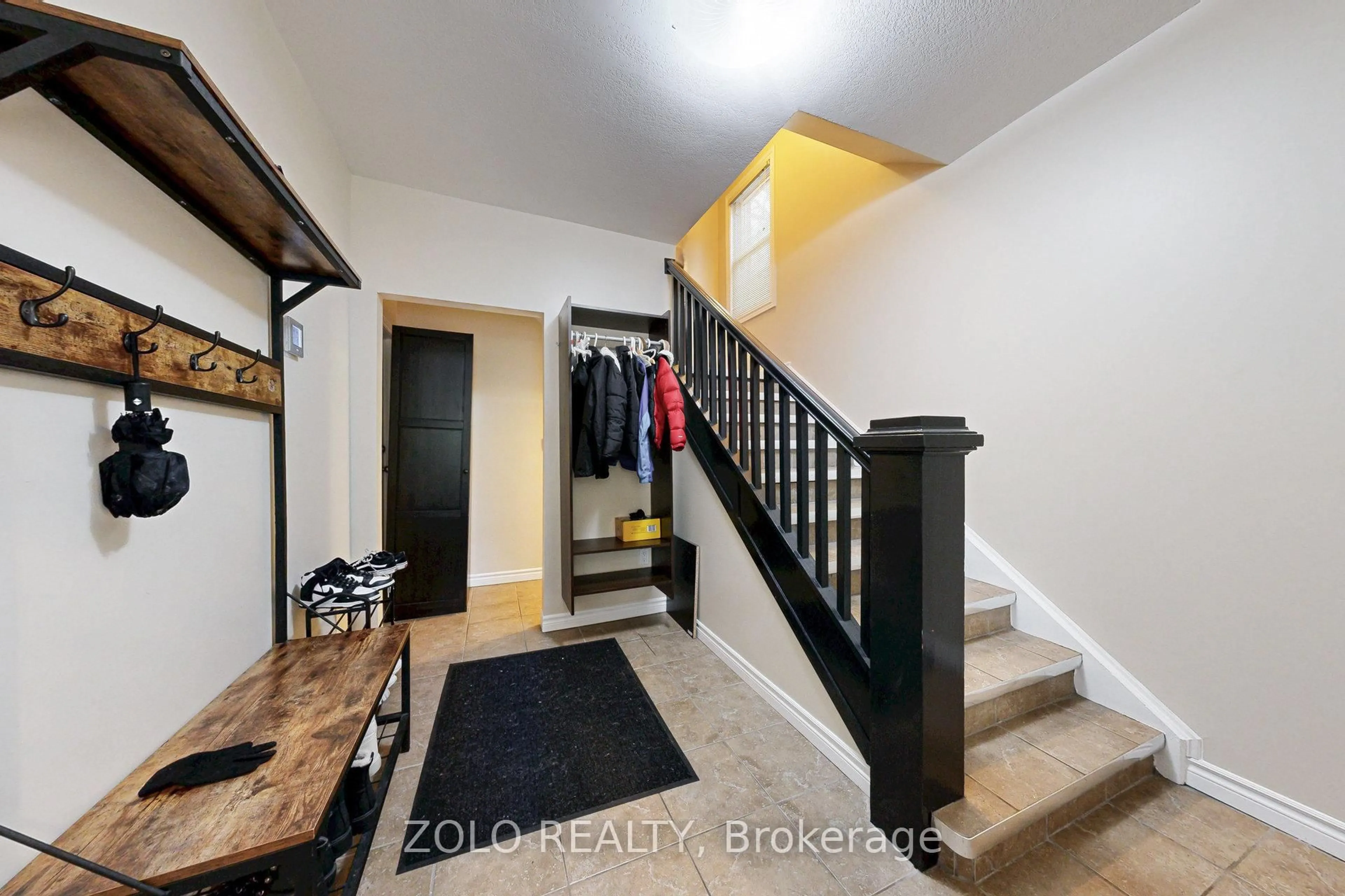 Indoor entryway for 43 Forbes Ave, Guelph Ontario N1G 1G2