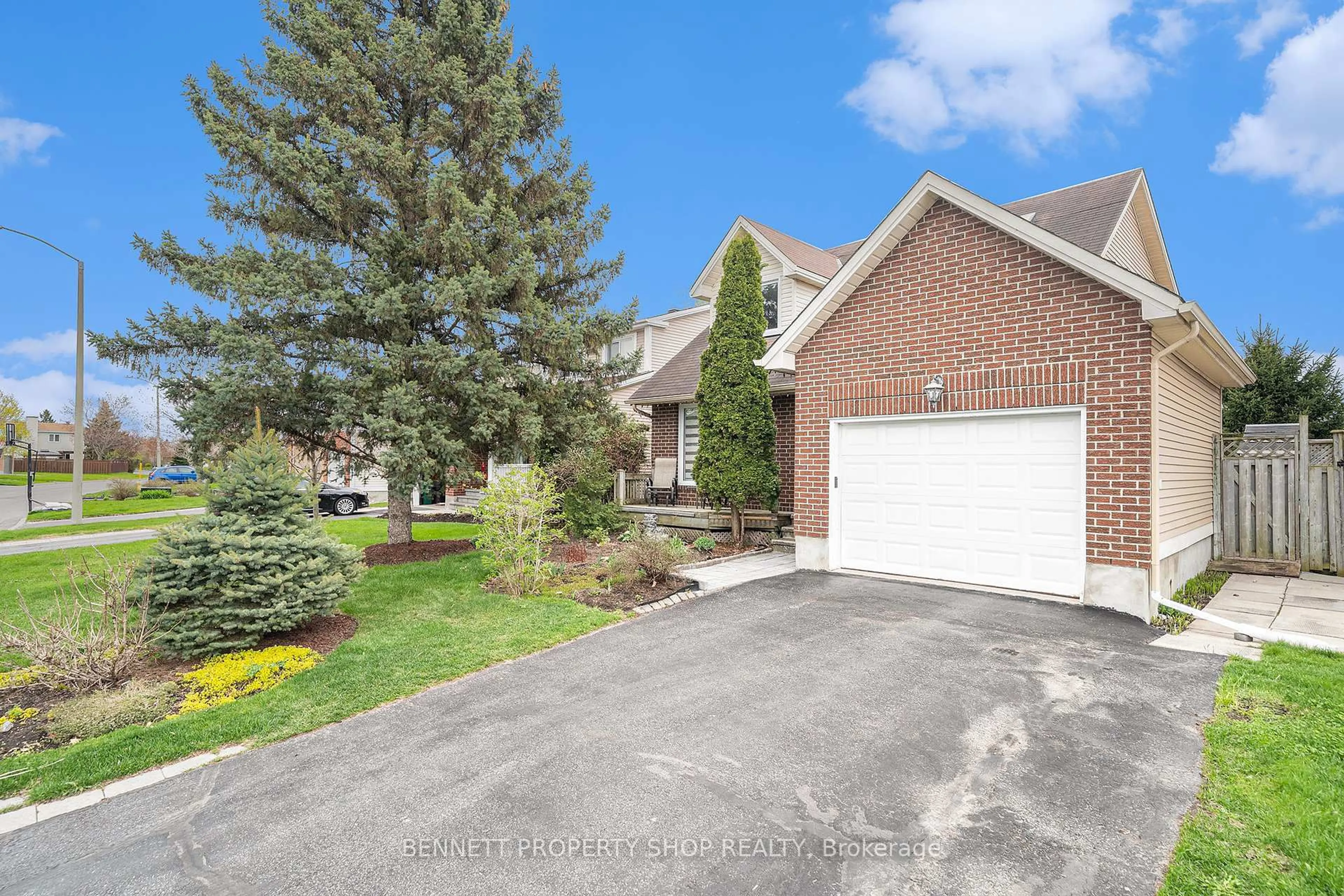 Home with brick exterior material, street for 437 Rougemount Cres, Orleans Ontario K4A 2Z1