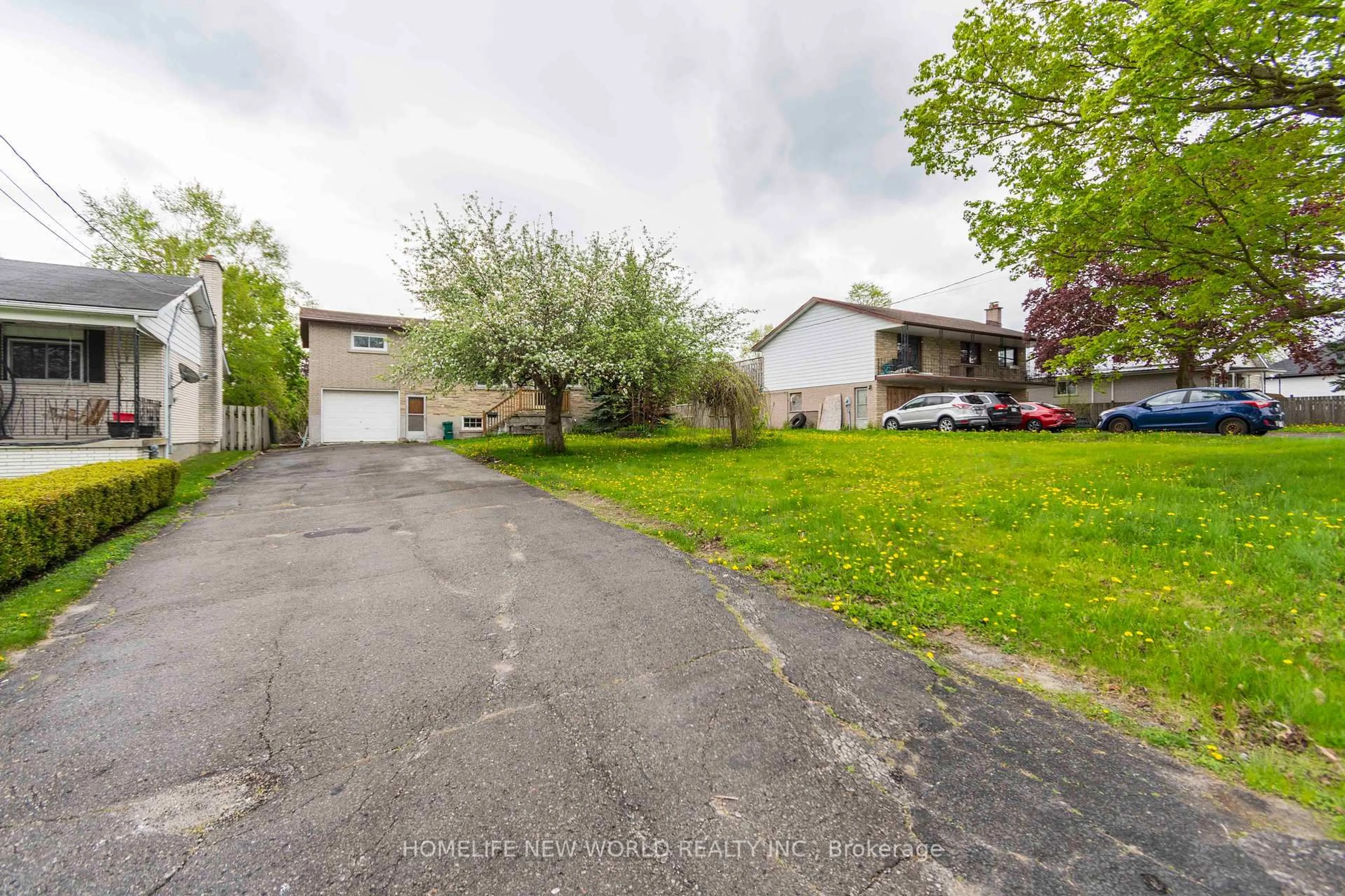 A pic from outside/outdoor area/front of a property/back of a property/a pic from drone, street for 41 Alfred St, Quinte West Ontario K8V 2B2
