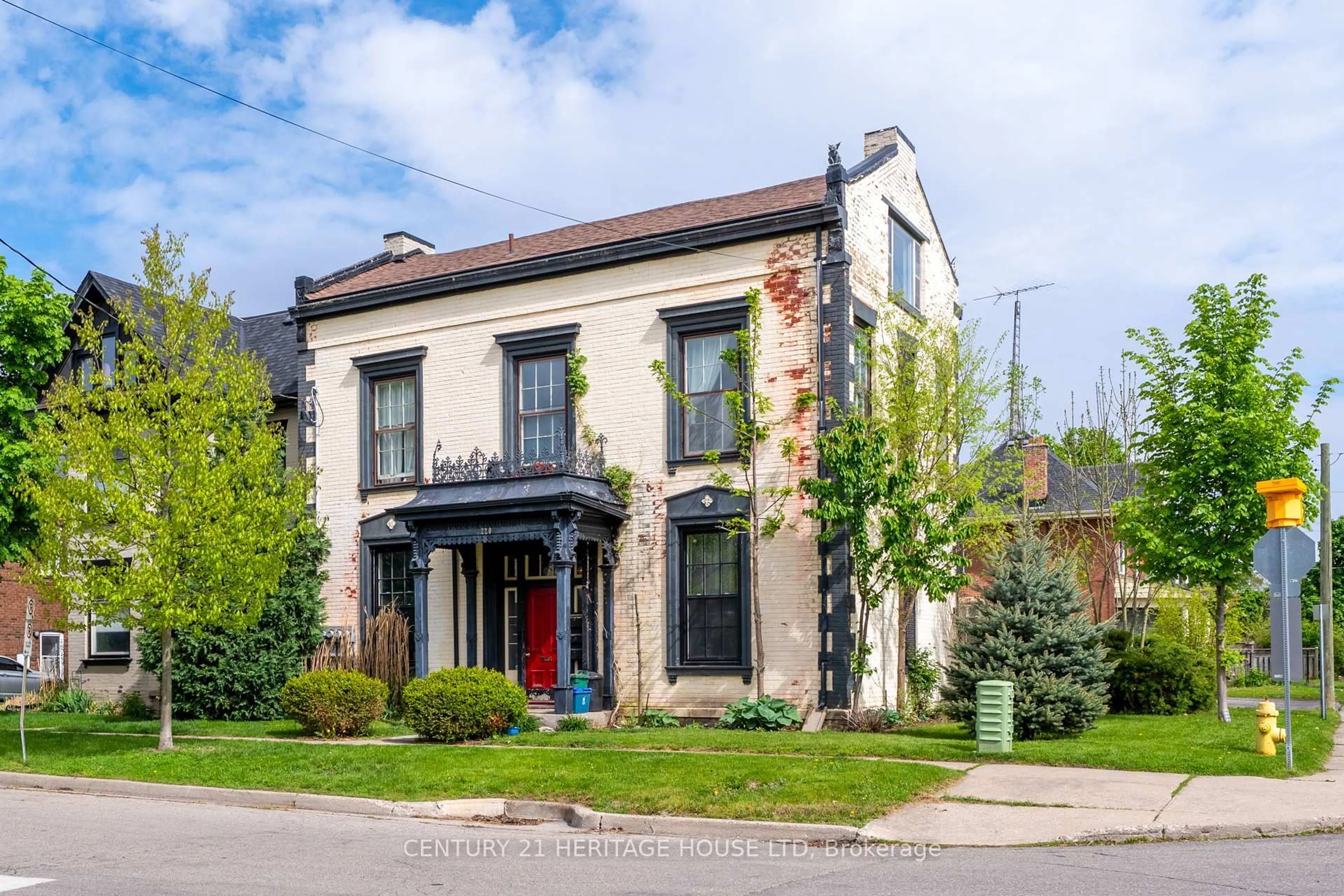 Home with brick exterior material, street for 220 Nelson St, Brant Ontario N3S 4C1