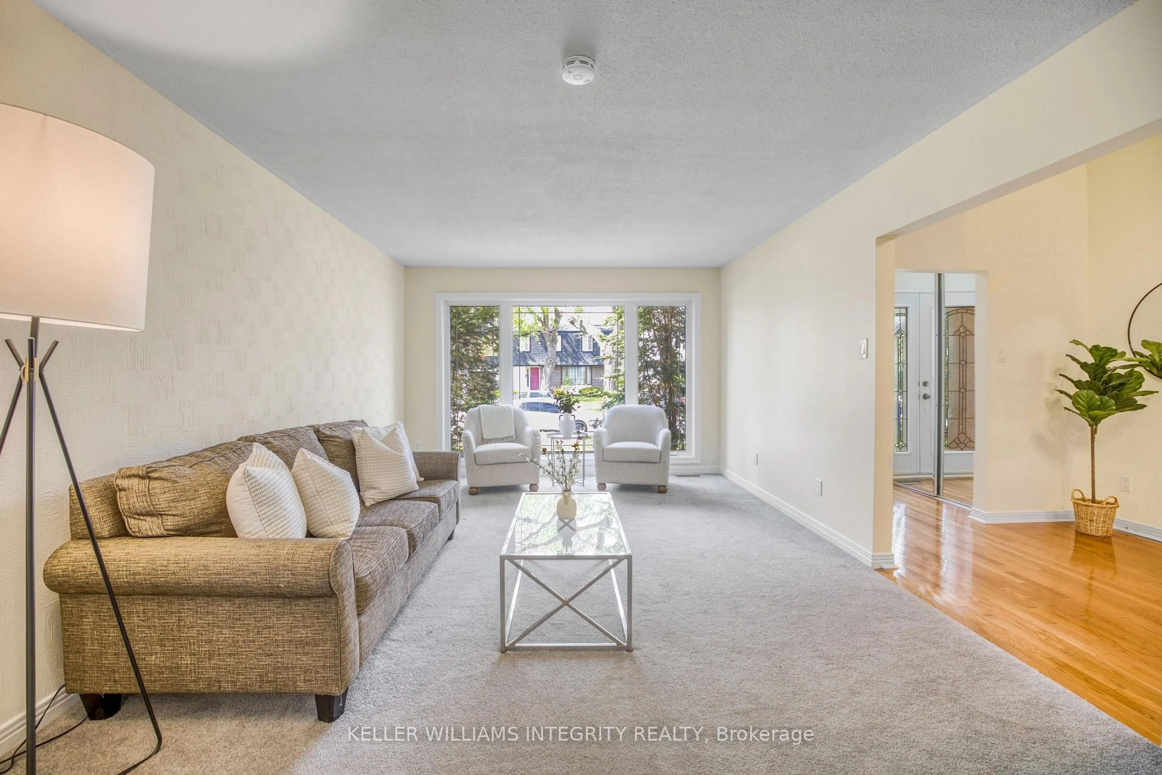 Living room with furniture, unknown for 714 Mooneys Bay Pl, Ottawa Ontario K1V 9R2