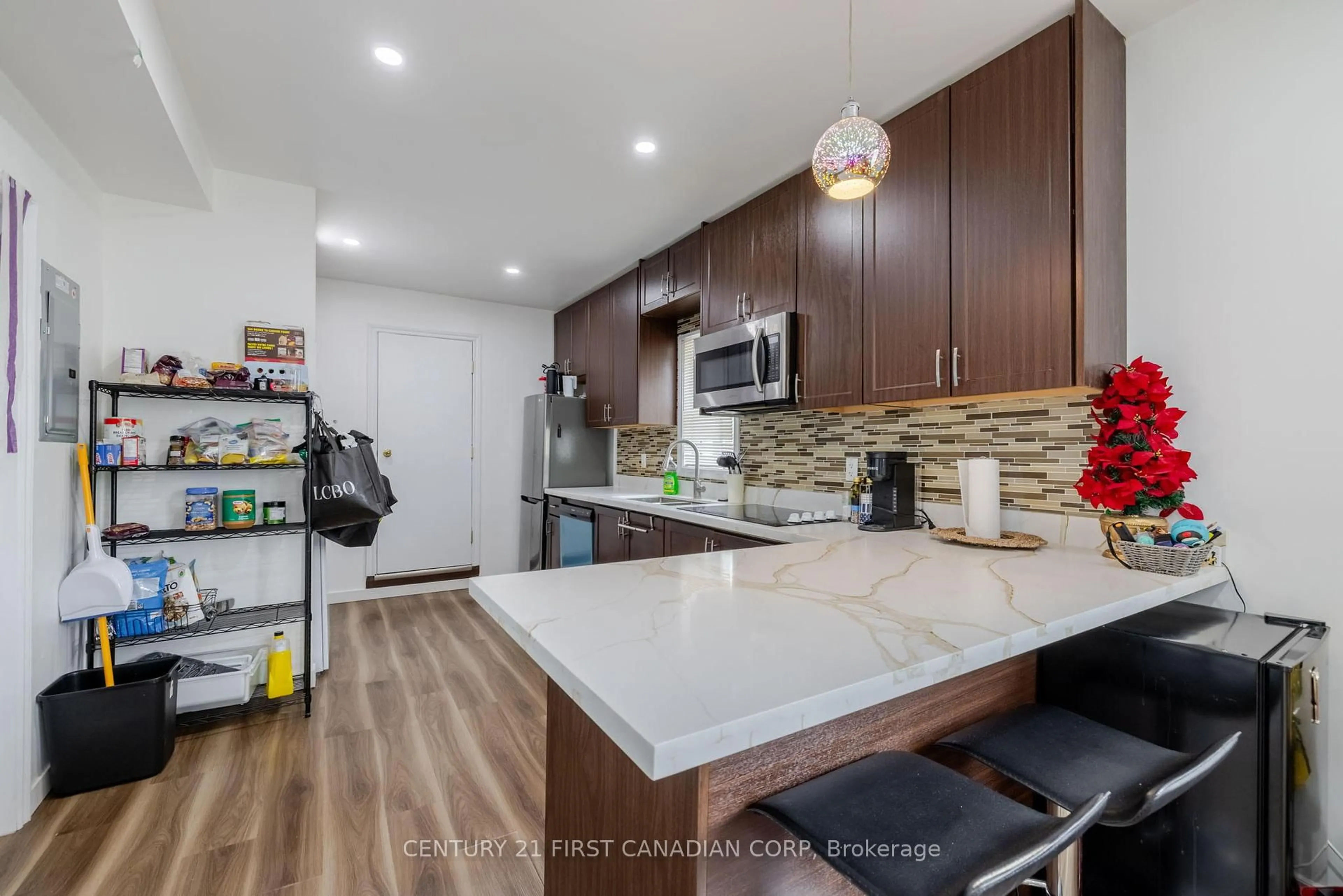 Open concept kitchen, unknown for 30 Oxford St, London North Ontario N6H 1R3