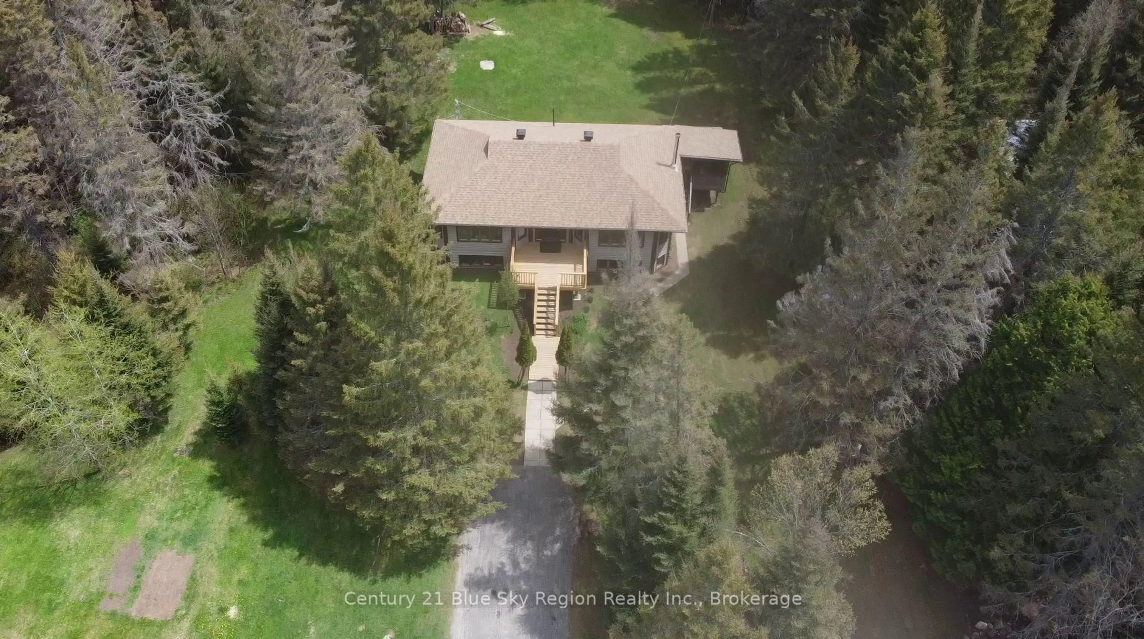 A pic from outside/outdoor area/front of a property/back of a property/a pic from drone, unknown for 556 Genesee Lake Rd, Powassan Ontario P0H 1Z0
