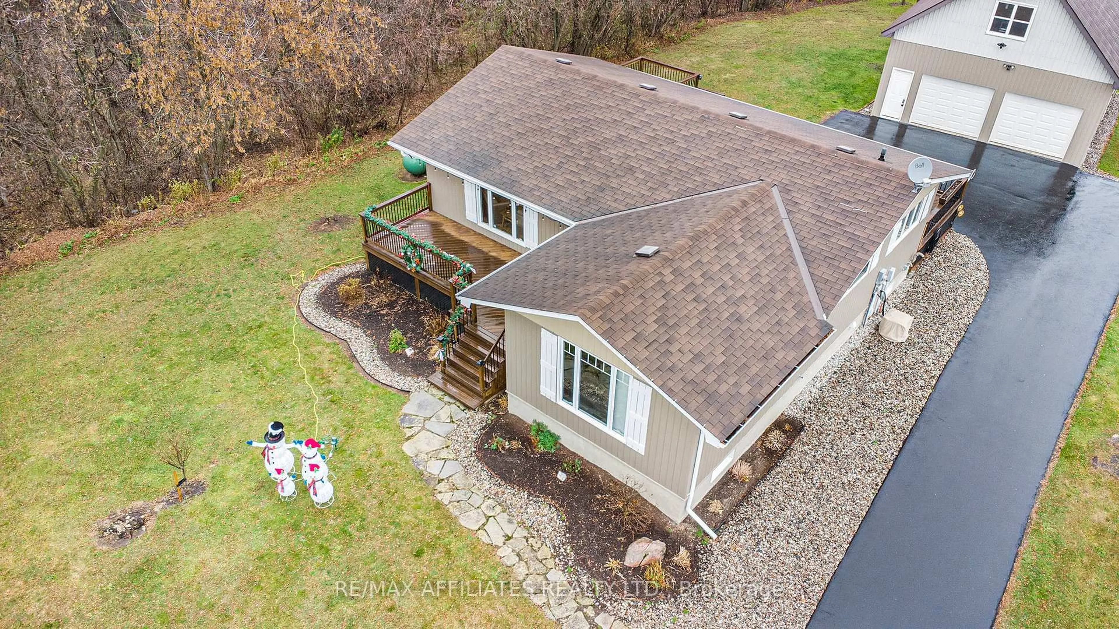 A pic from outside/outdoor area/front of a property/back of a property/a pic from drone, water/lake/river/ocean view for 157 PERTH St, Rideau Lakes Ontario K0G 1E0