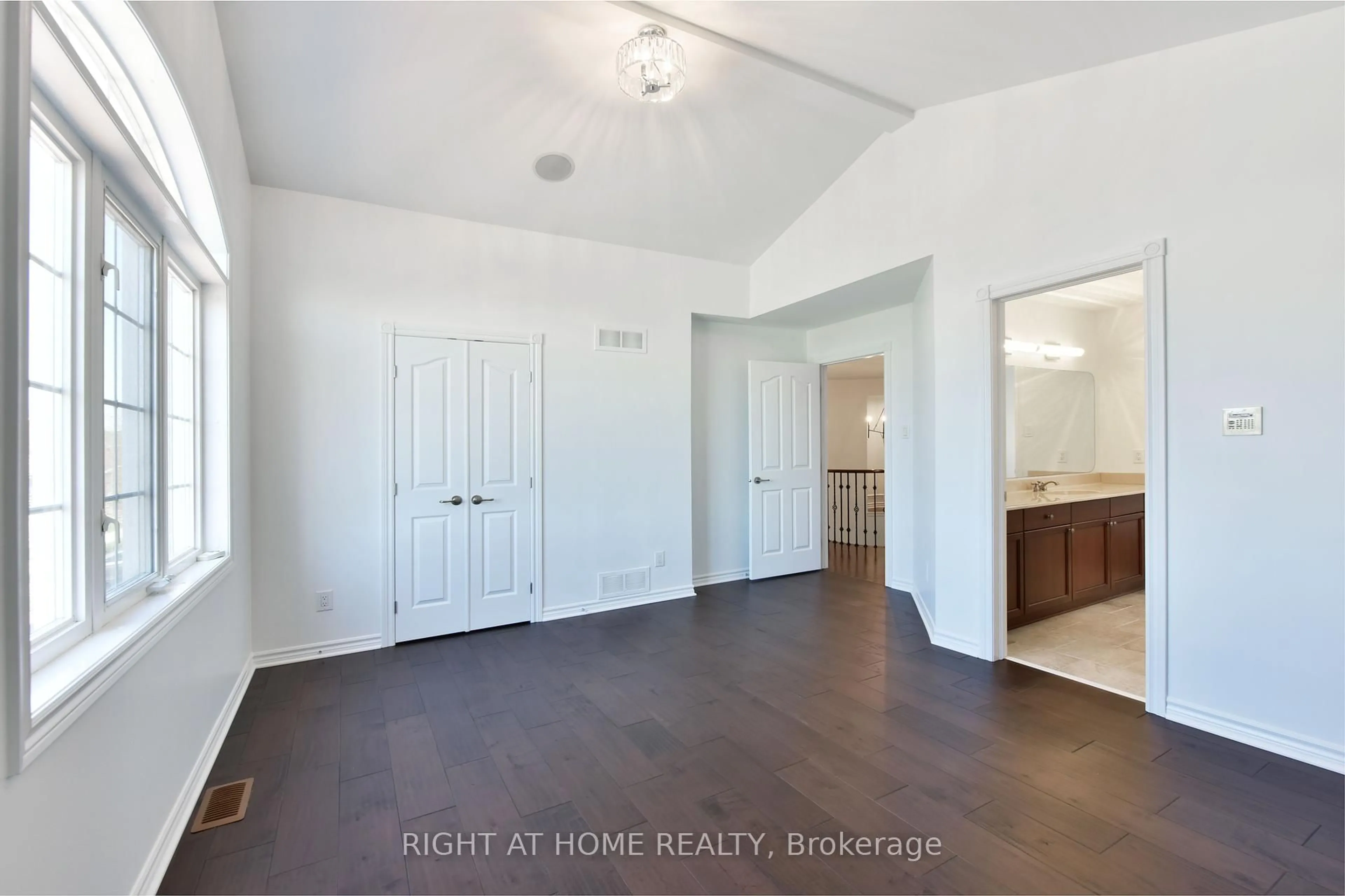 A pic of a room for 38 CEDAR VALLEY Dr, Kanata Ontario K2M 3A1