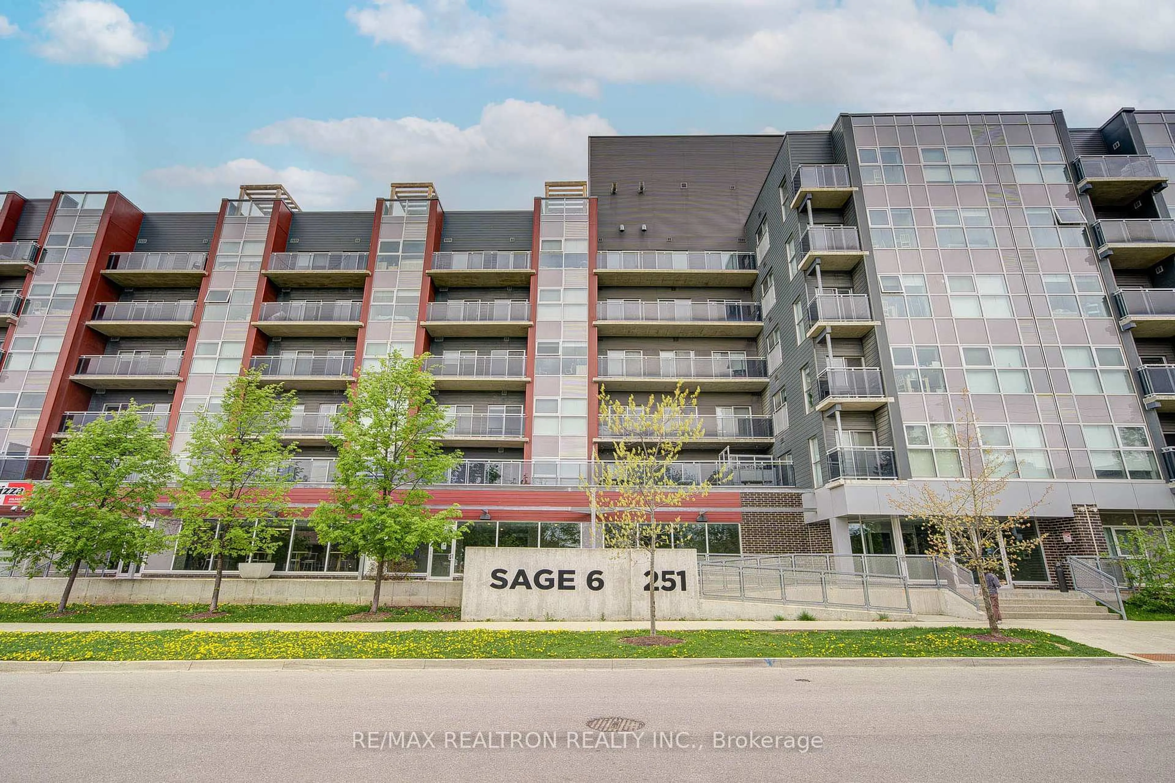 Unknown for 251 Hemlock St, Waterloo Ontario N2L 3R4