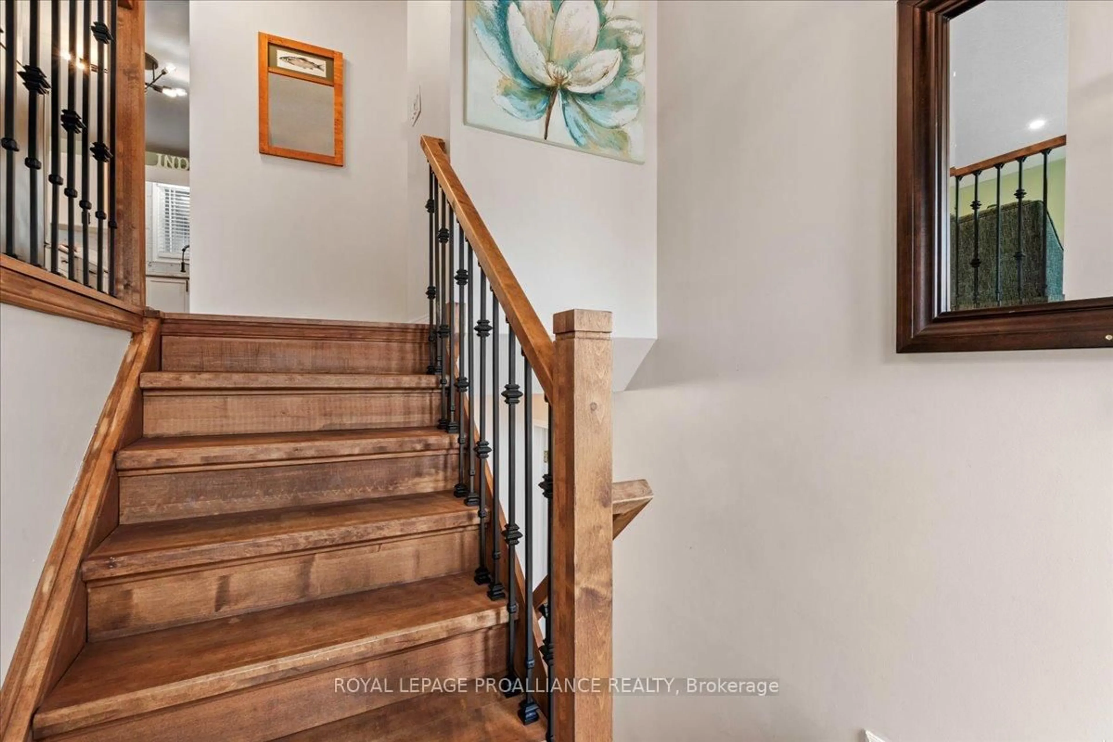 Unknown for 198 Mill St, Stirling Ontario K0K 3E0