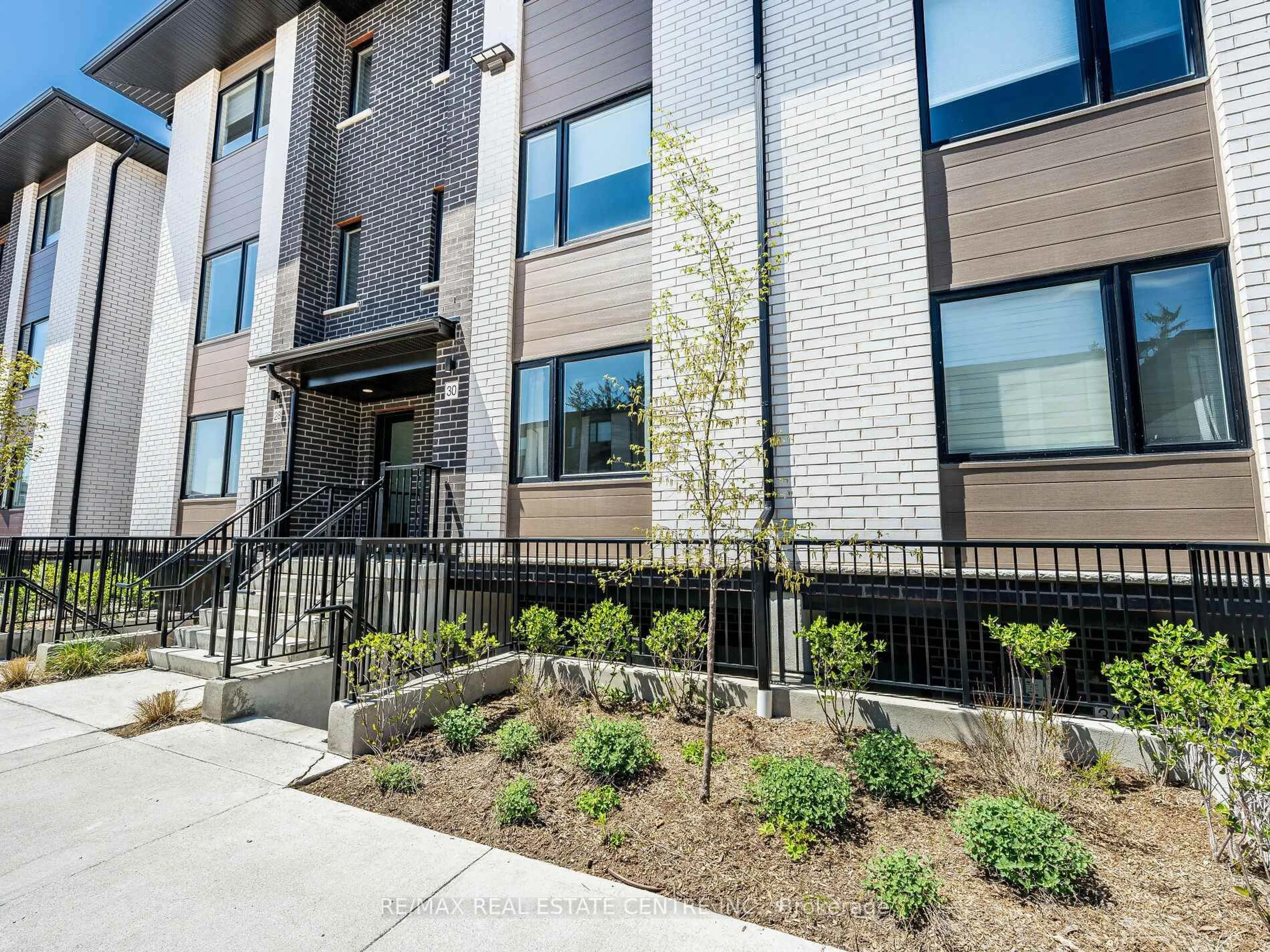Unknown for 32 Lily Lane, Guelph Ontario N1L 0R2