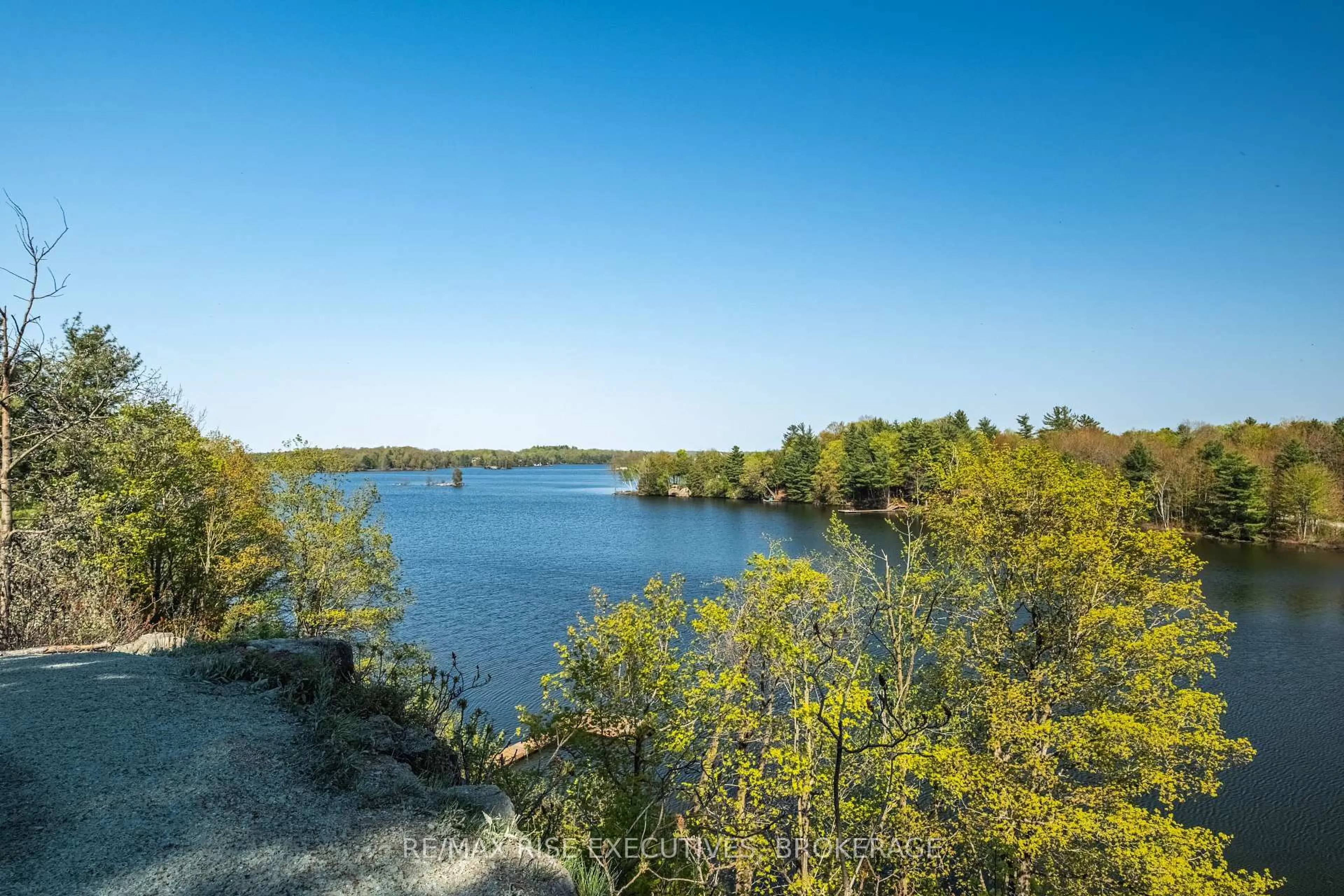 Unknown for 1022 Briscoe Bay Lane, Battersea Ontario K0H 1H0