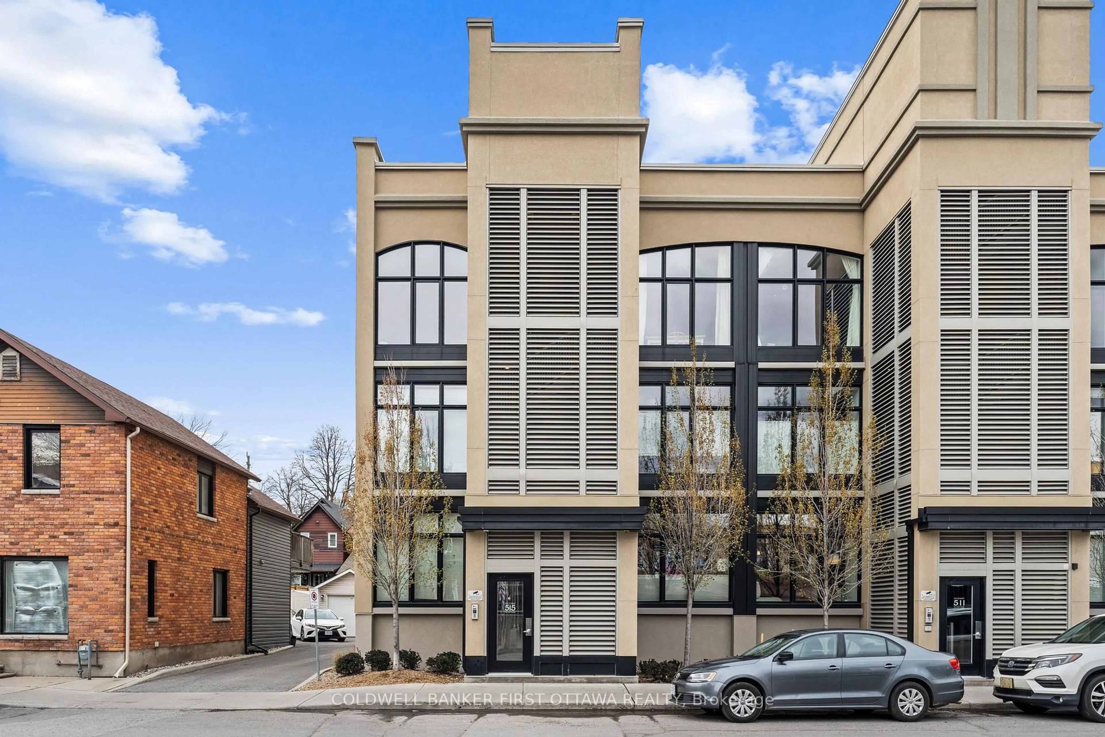 Home with brick exterior material, building for 515 Gladstone Ave #PH6, Ottawa Ontario K1R 5N9