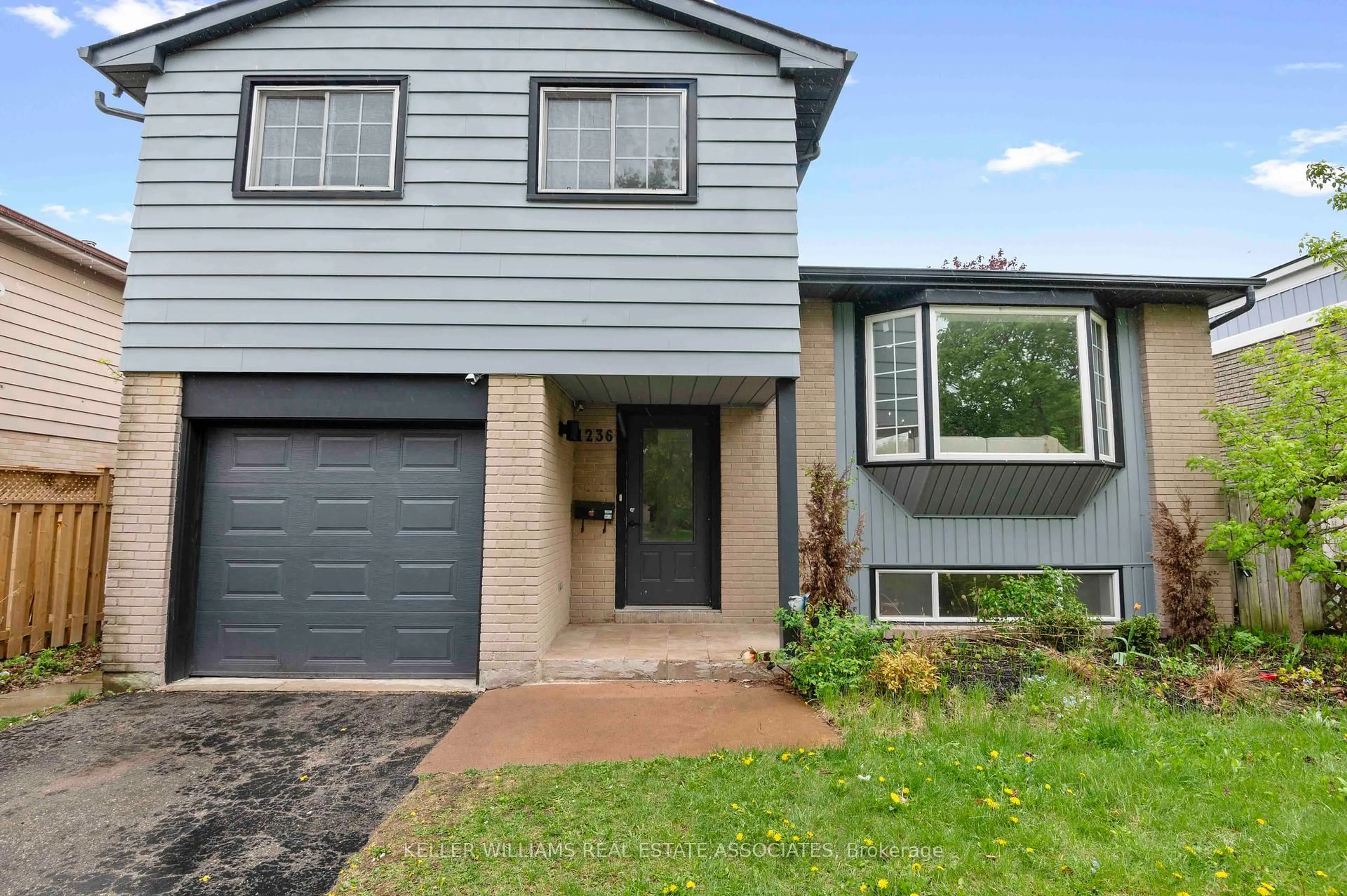 Home with brick exterior material, street for 1236 Avonlea Rd, Cambridge Ontario N3H 4Z8