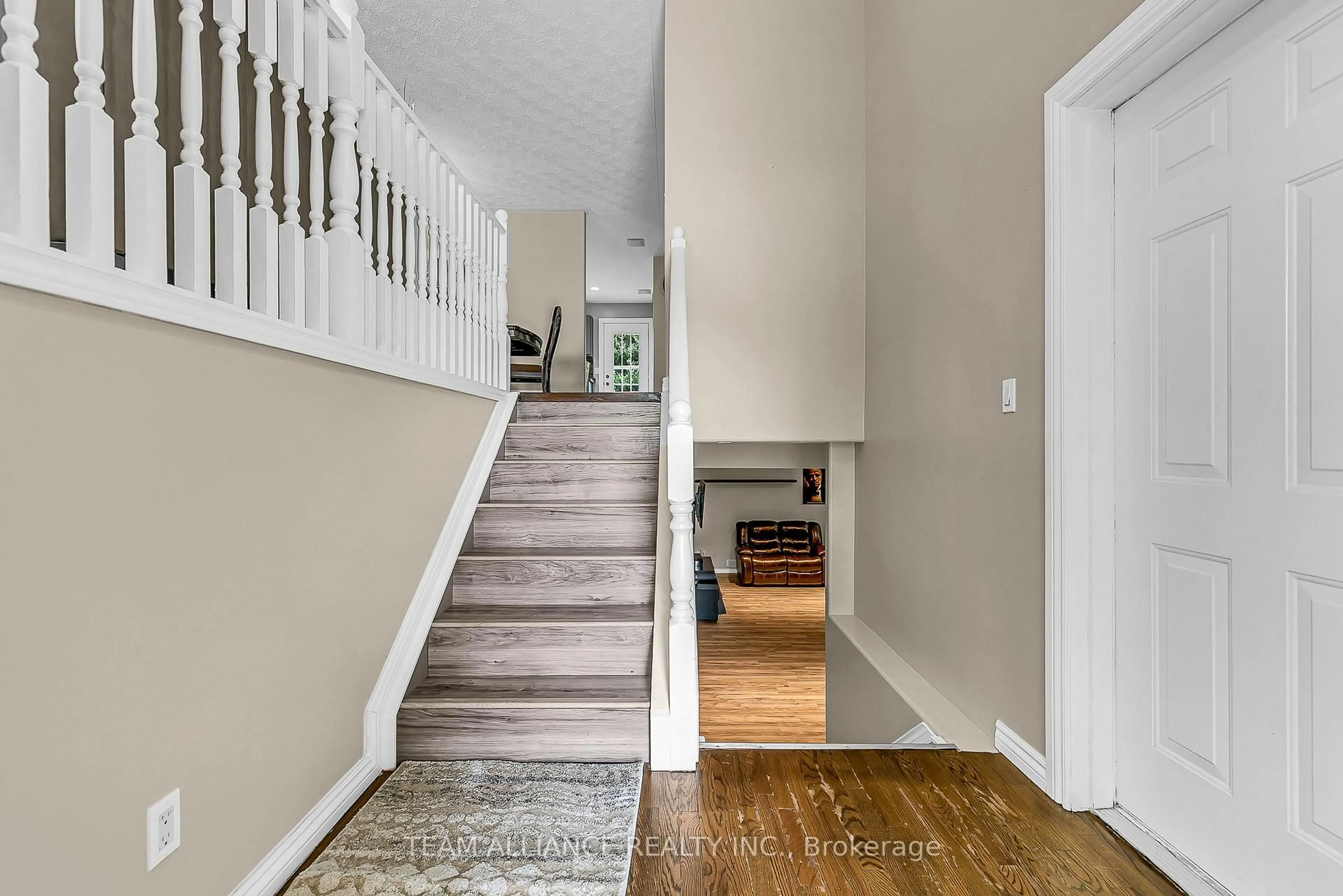 Unknown for 3534 Caribou Cres, Windsor Ontario N8W 5V5