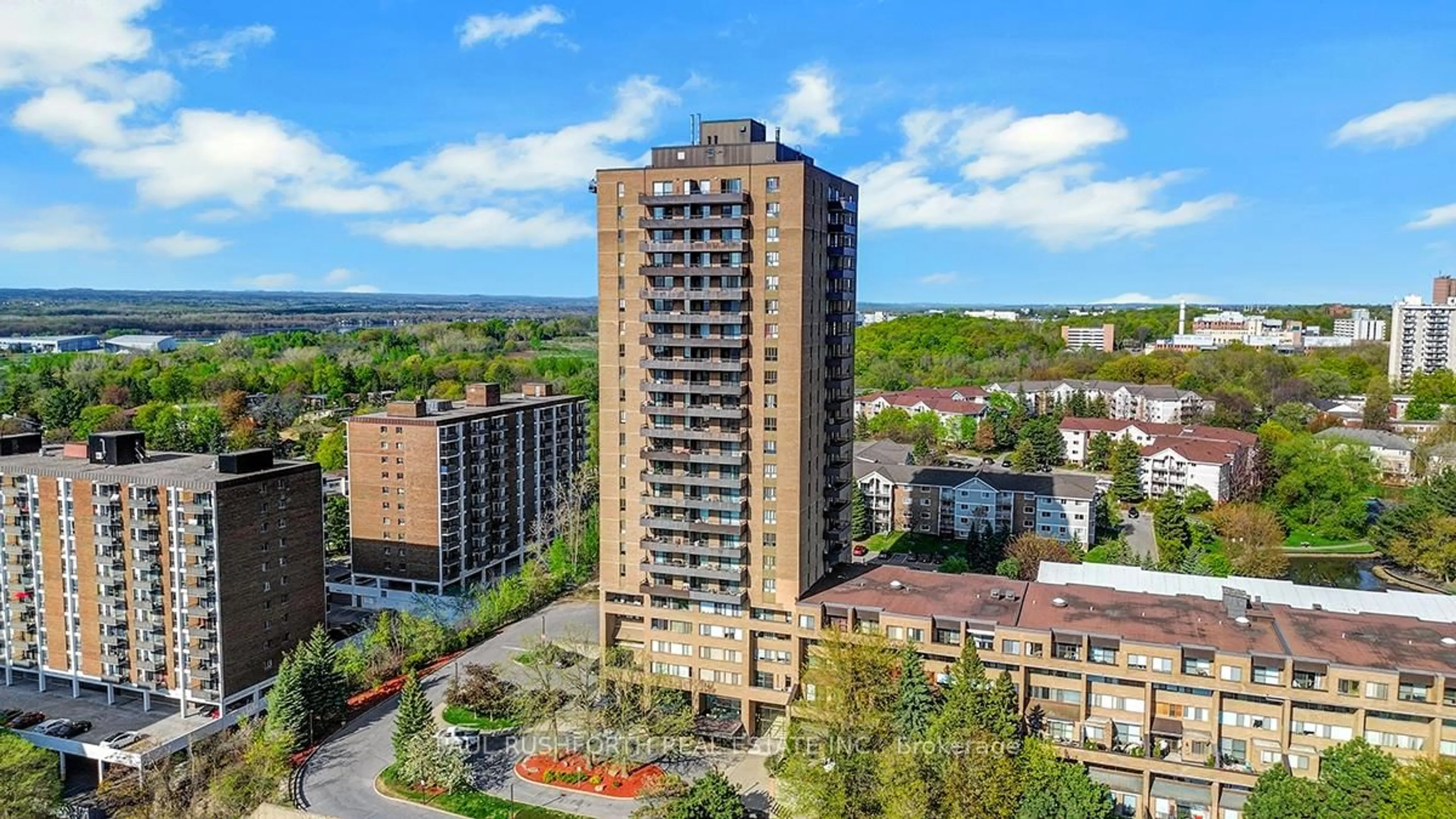 A pic from outside/outdoor area/front of a property/back of a property/a pic from drone, city buildings view from balcony for 505 St Laurent Blvd #2102, Ottawa Ontario K1K 3X4