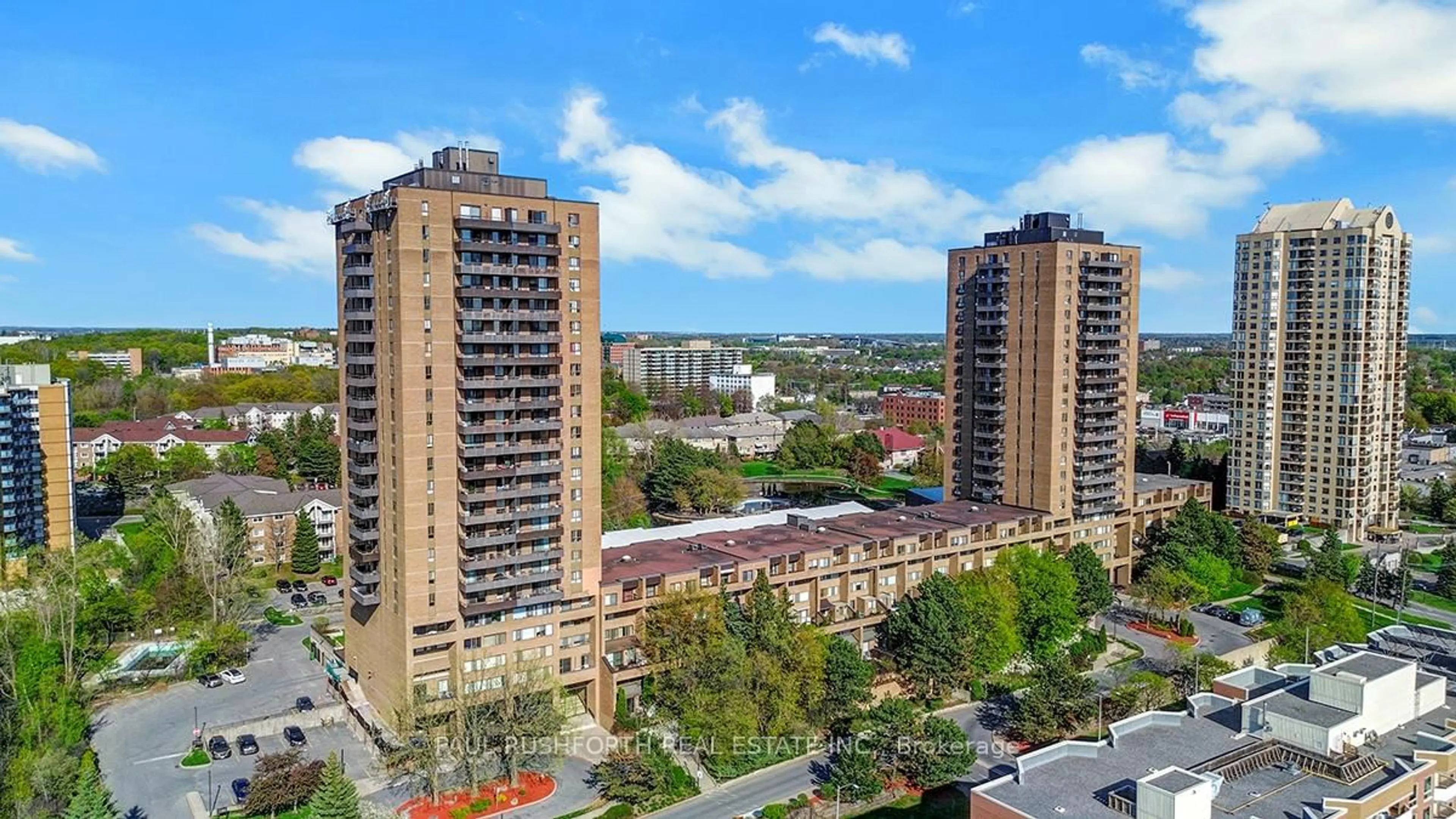 A pic from outside/outdoor area/front of a property/back of a property/a pic from drone, city buildings view from balcony for 505 St Laurent Blvd #2102, Ottawa Ontario K1K 3X4
