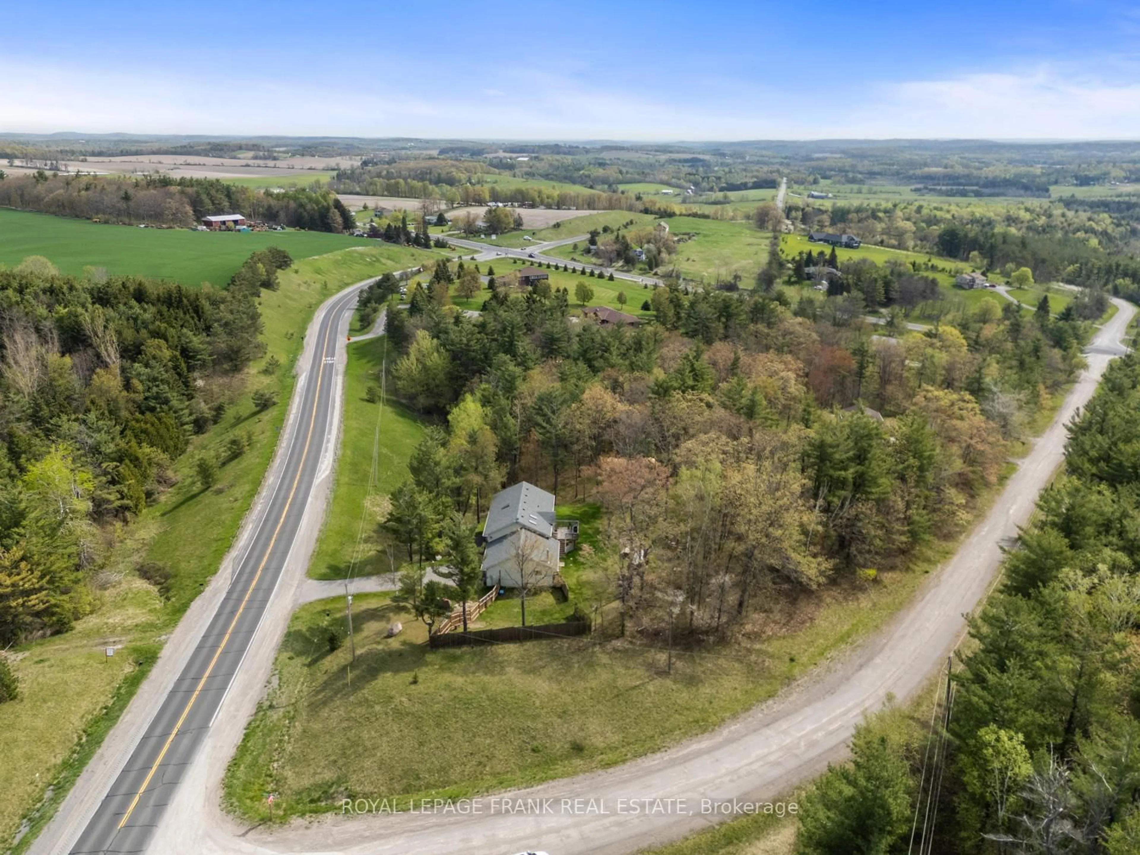 A pic from outside/outdoor area/front of a property/back of a property/a pic from drone, unknown for 10913 County 9 Rd, Alnwick/Haldimand Ontario K0K 2X0