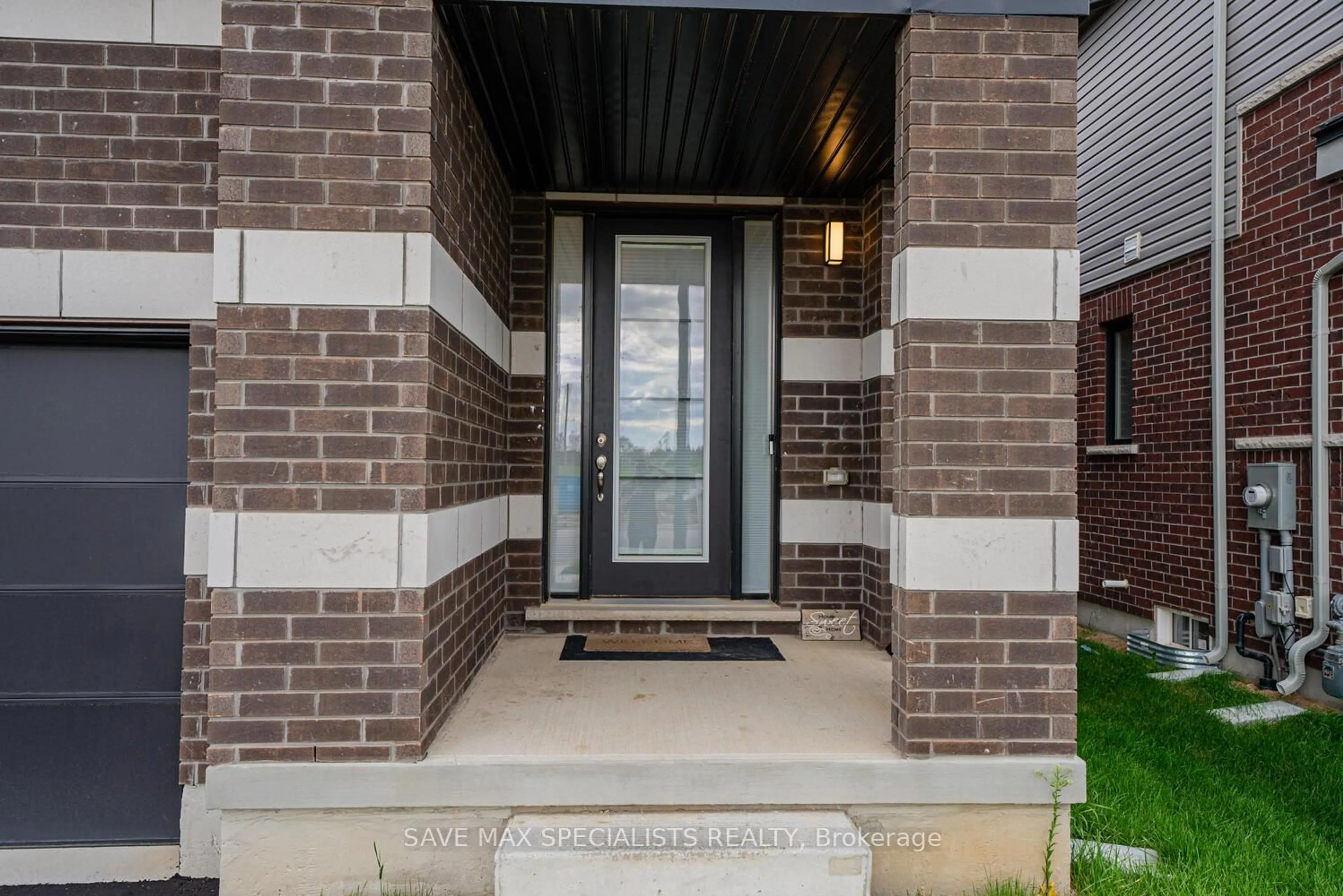 Unknown for 298 Newman Dr, Cambridge Ontario N1S 0E1