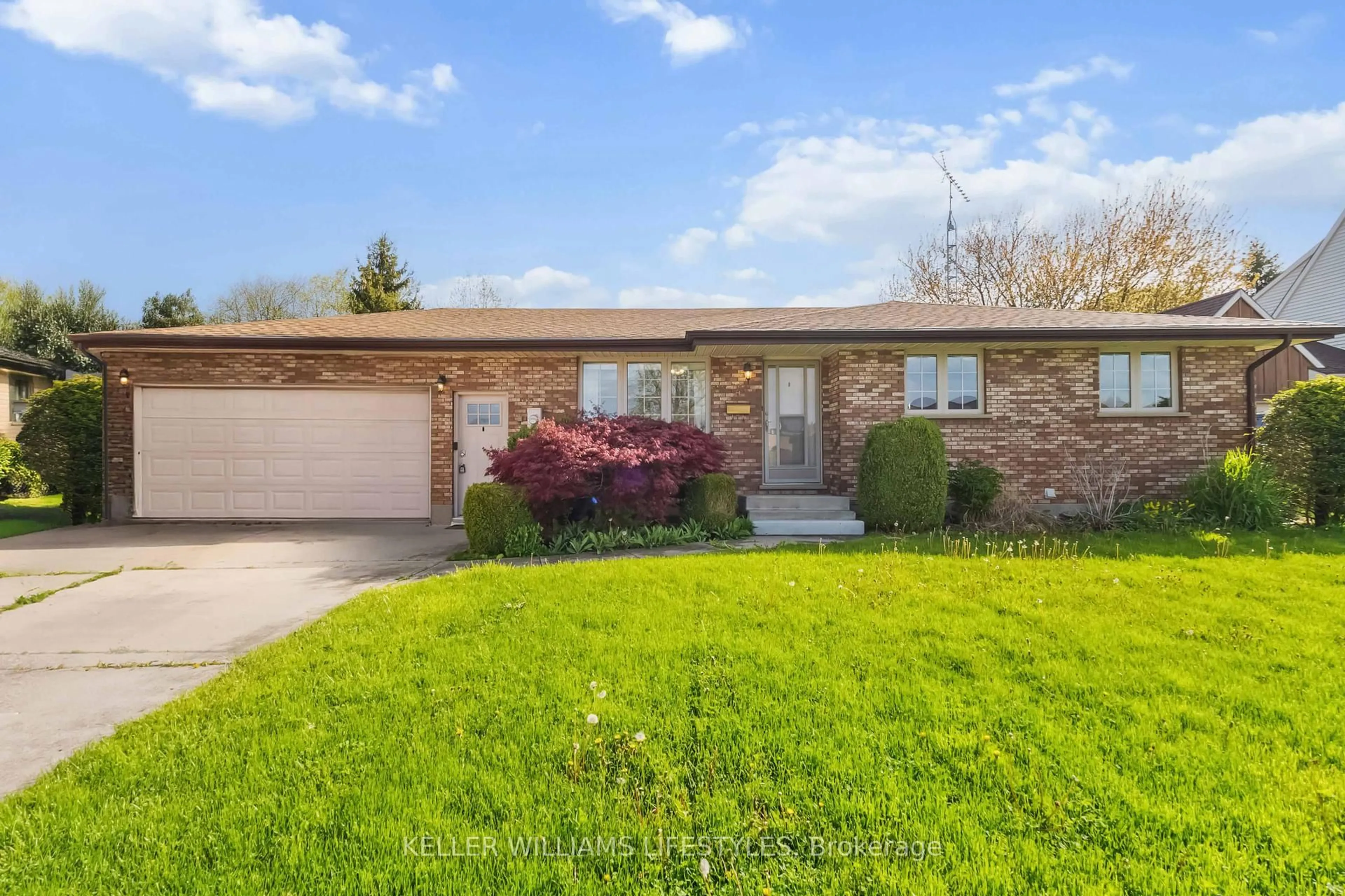 Home with brick exterior material, street for 4 Anne Cres, Southwest Middlesex Ontario N0M 1L0