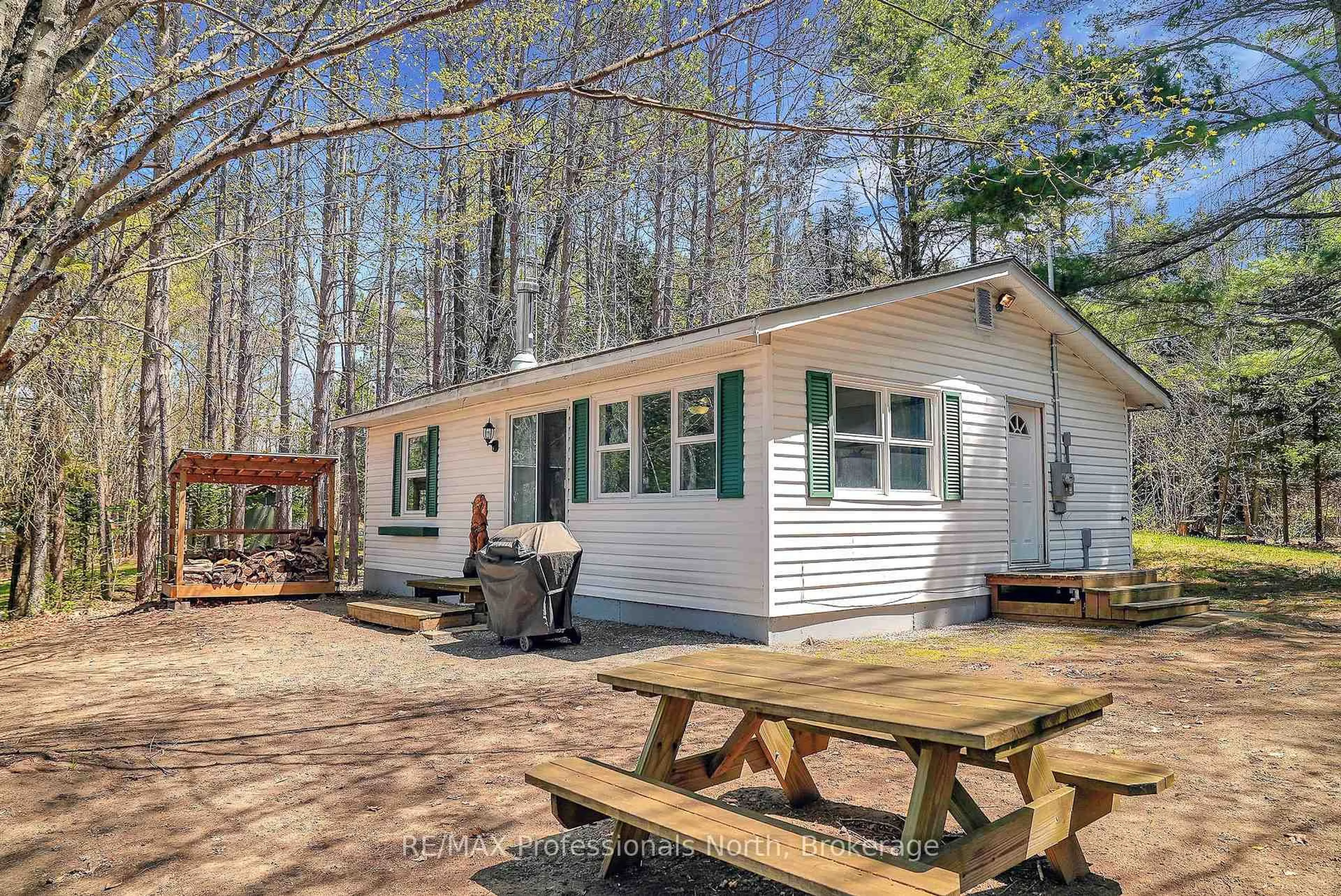 Patio, unknown for 1130 Fader Dr, Algonquin Highlands Ontario K0M 1S0