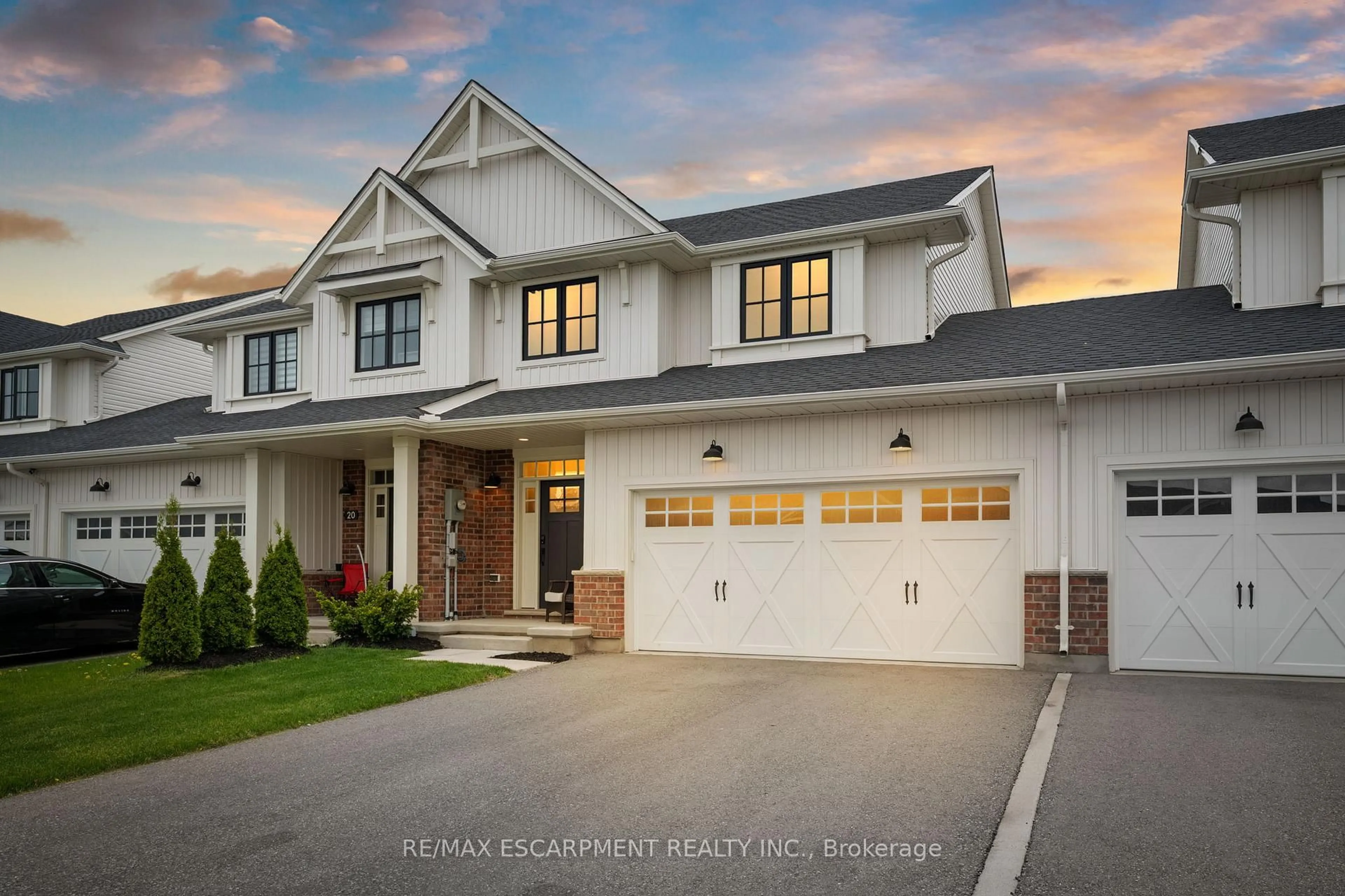 Home with vinyl exterior material, street for 18 Livingston Dr, Tillsonburg Ontario N4G 0J3