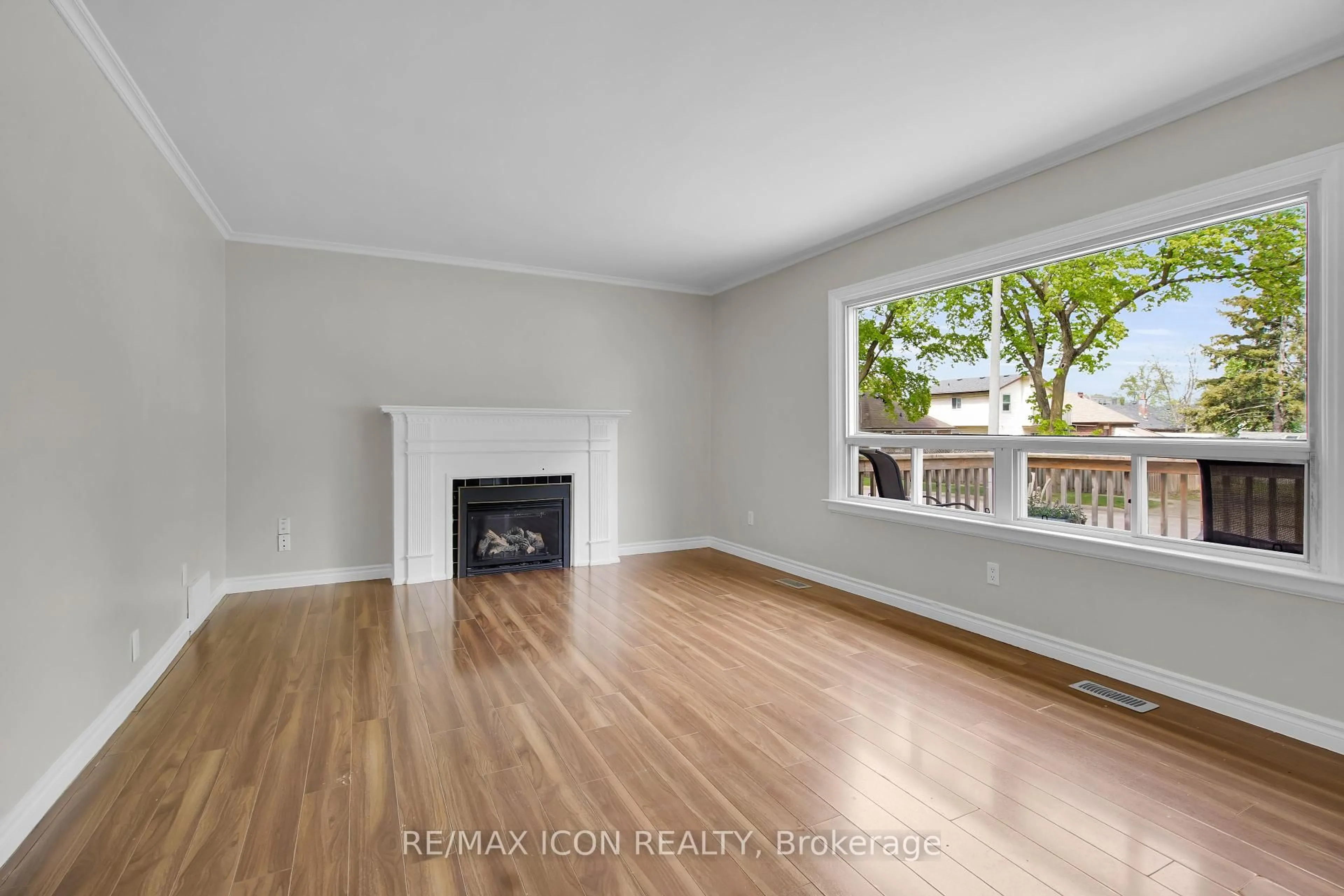 A pic of a room for 1311 Langmuir Ave, London East Ontario N5W 2G5