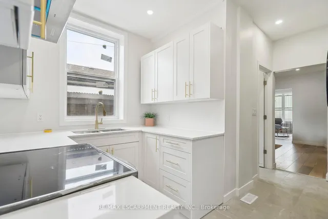 Additional property image - 289 Wentworth St