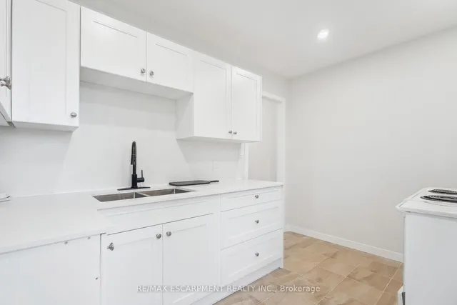 Additional property image - 289 Wentworth St