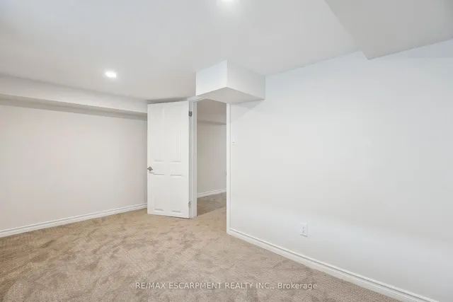 Additional property image - 289 Wentworth St
