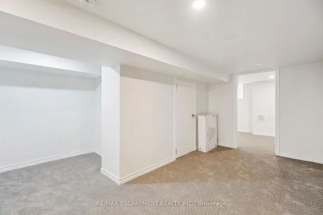 Additional property image - 289 Wentworth St