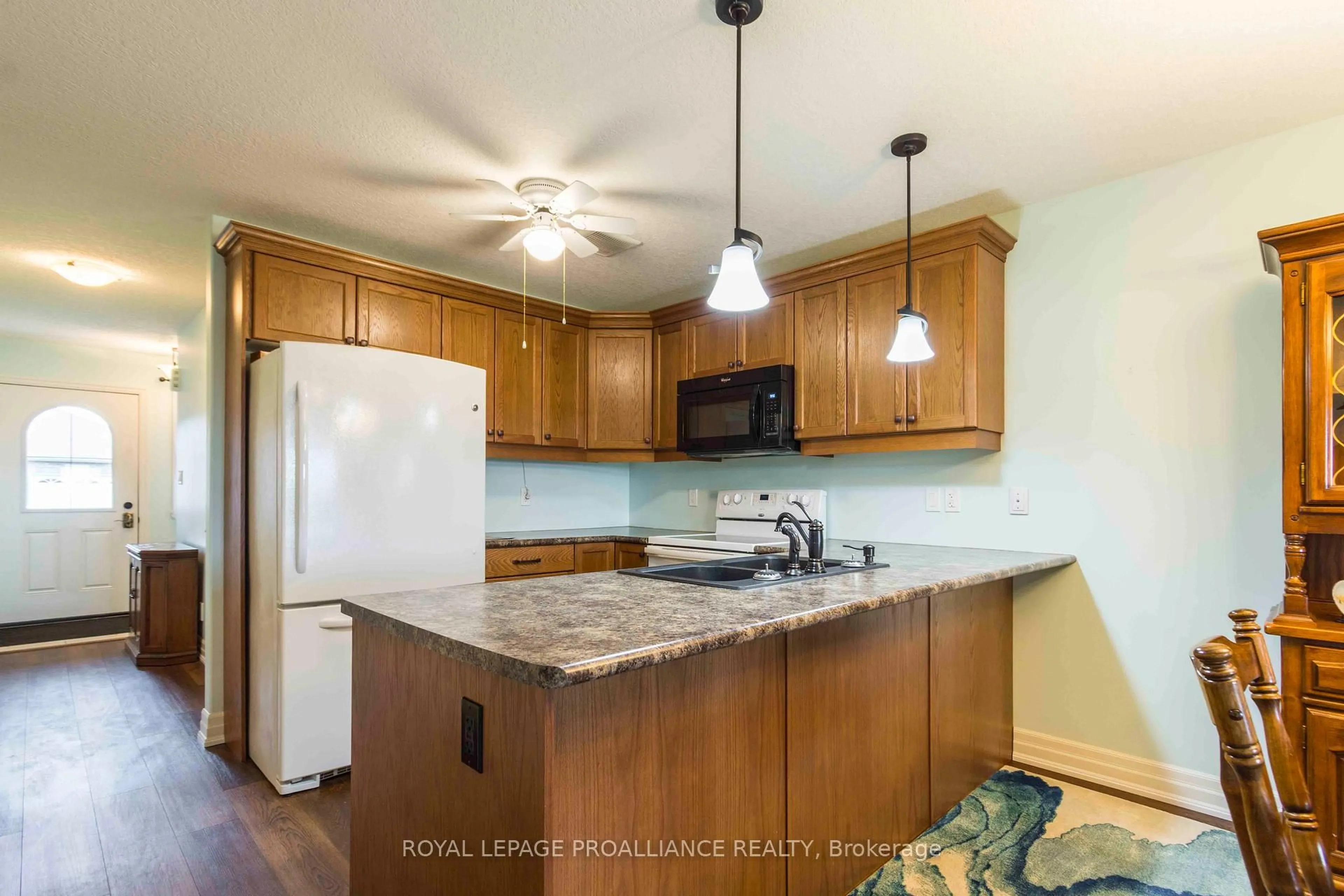 Standard kitchen, unknown for 24 Cortland Cres, Quinte West Ontario K8V 0E9