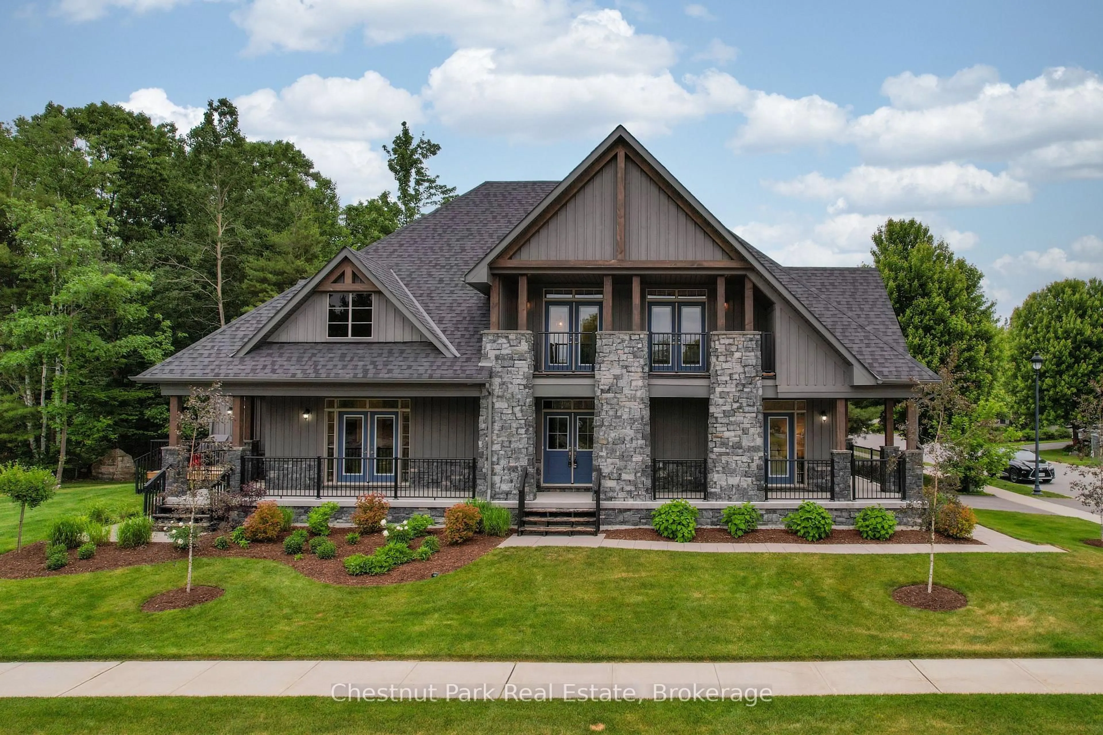 Home with brick exterior material, unknown for 3 Baypoint Crt, Gravenhurst Ontario P1P 0A2