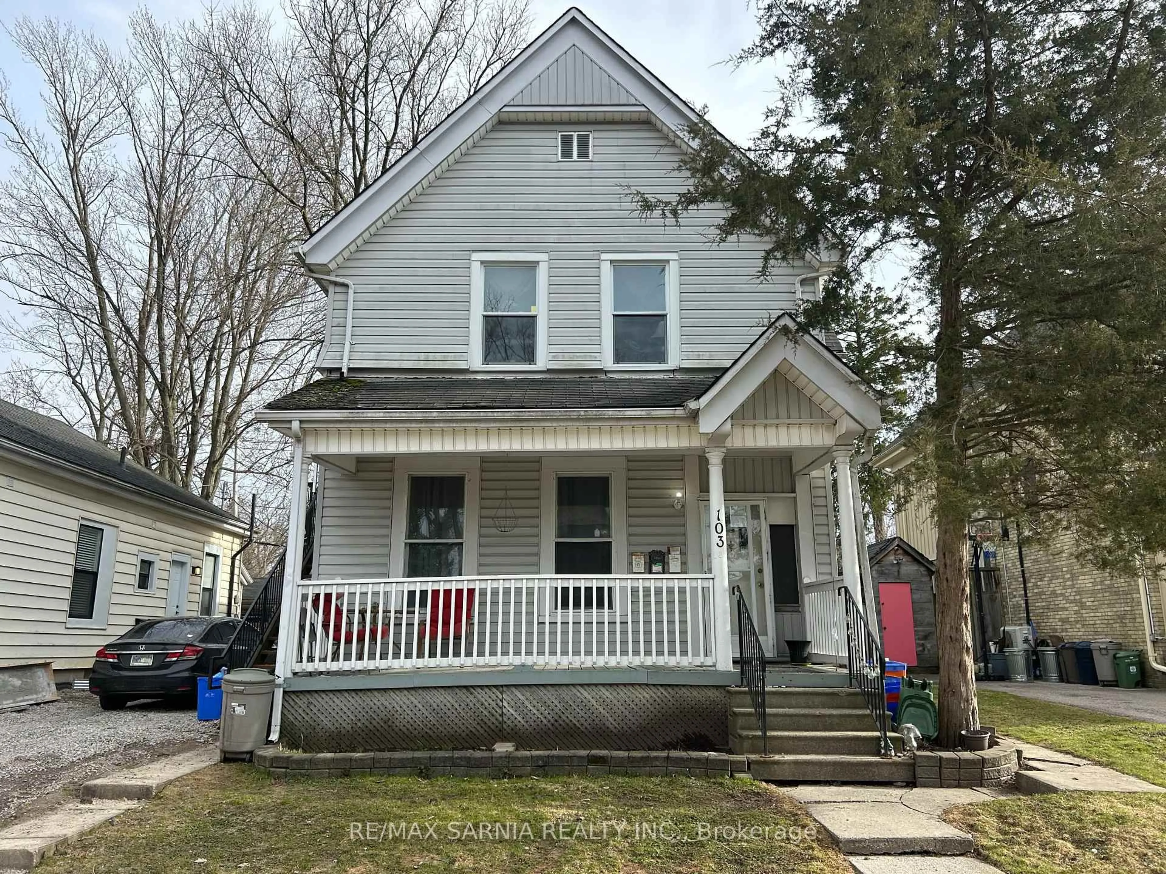 Home with vinyl exterior material, street for 103 McClary Ave, London South Ontario N6C 1P9