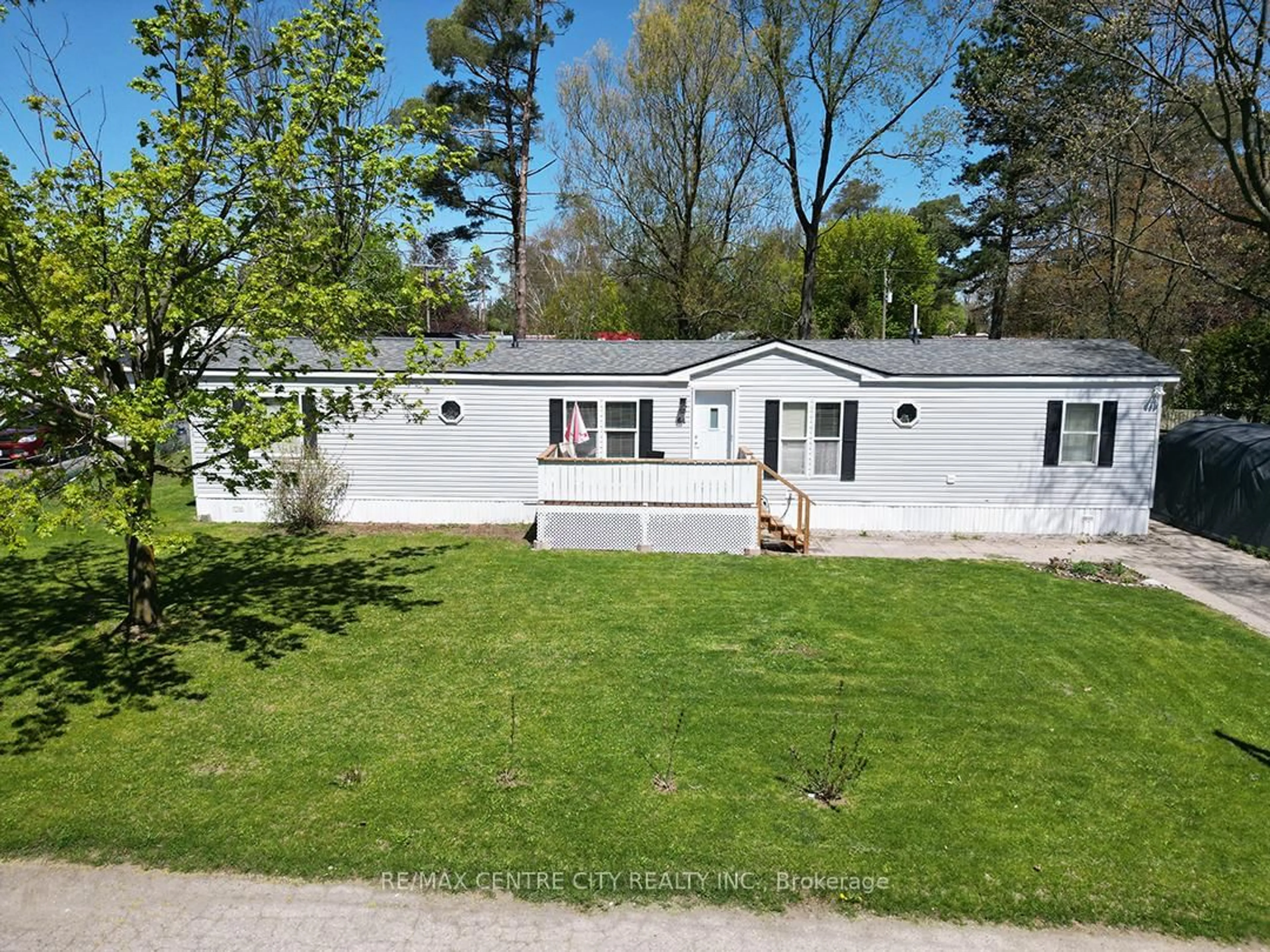 A pic from outside/outdoor area/front of a property/back of a property/a pic from drone, unknown for 746112 Township Road 4 Rd #64, Blandford-Blenheim Ontario N4S 7V9