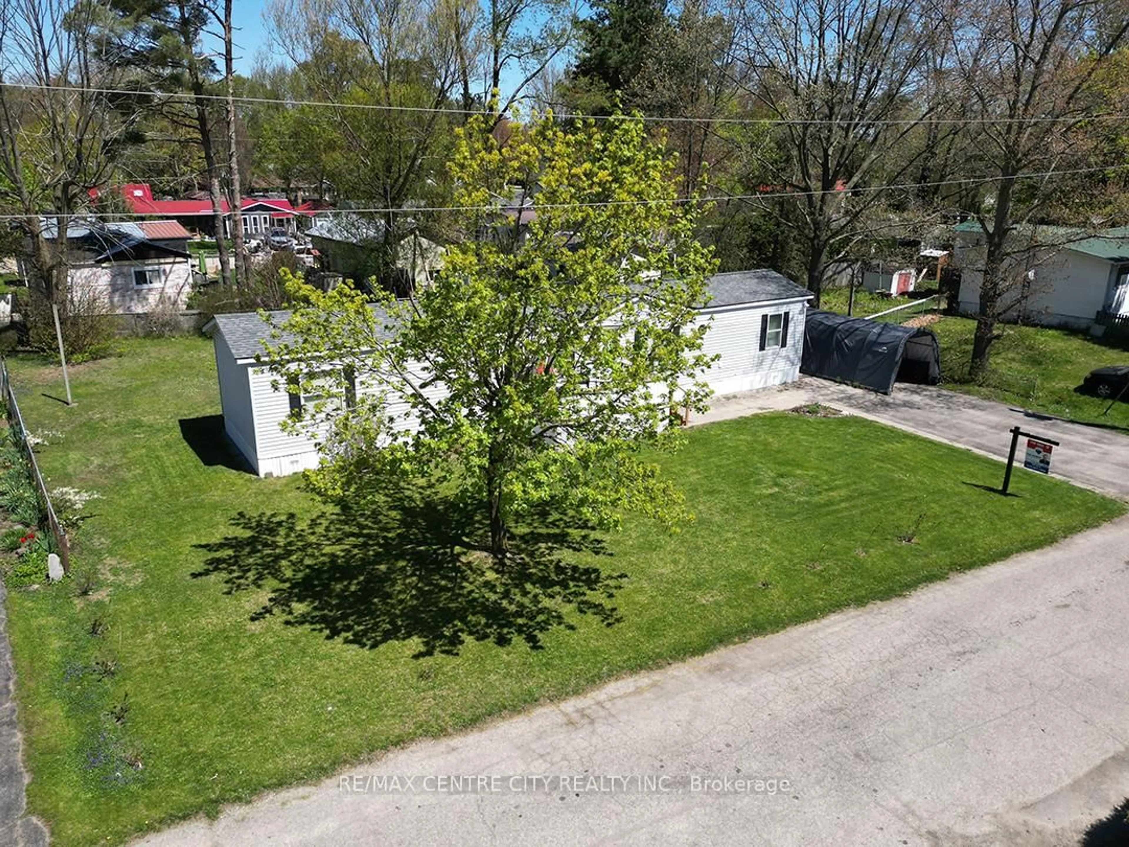 A pic from outside/outdoor area/front of a property/back of a property/a pic from drone, street for 746112 Township Road 4 Rd #64, Blandford-Blenheim Ontario N4S 7V9