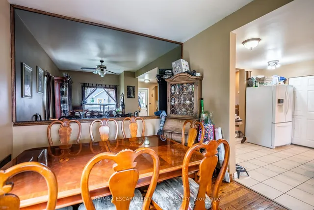 Additional image 32 of 12 Rossmore Ave