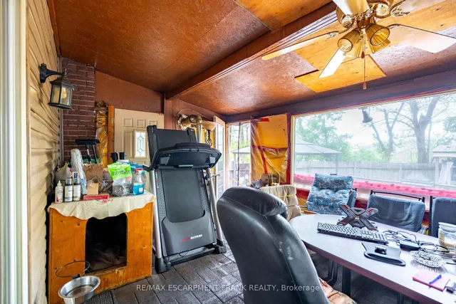 Additional image 28 of 12 Rossmore Ave