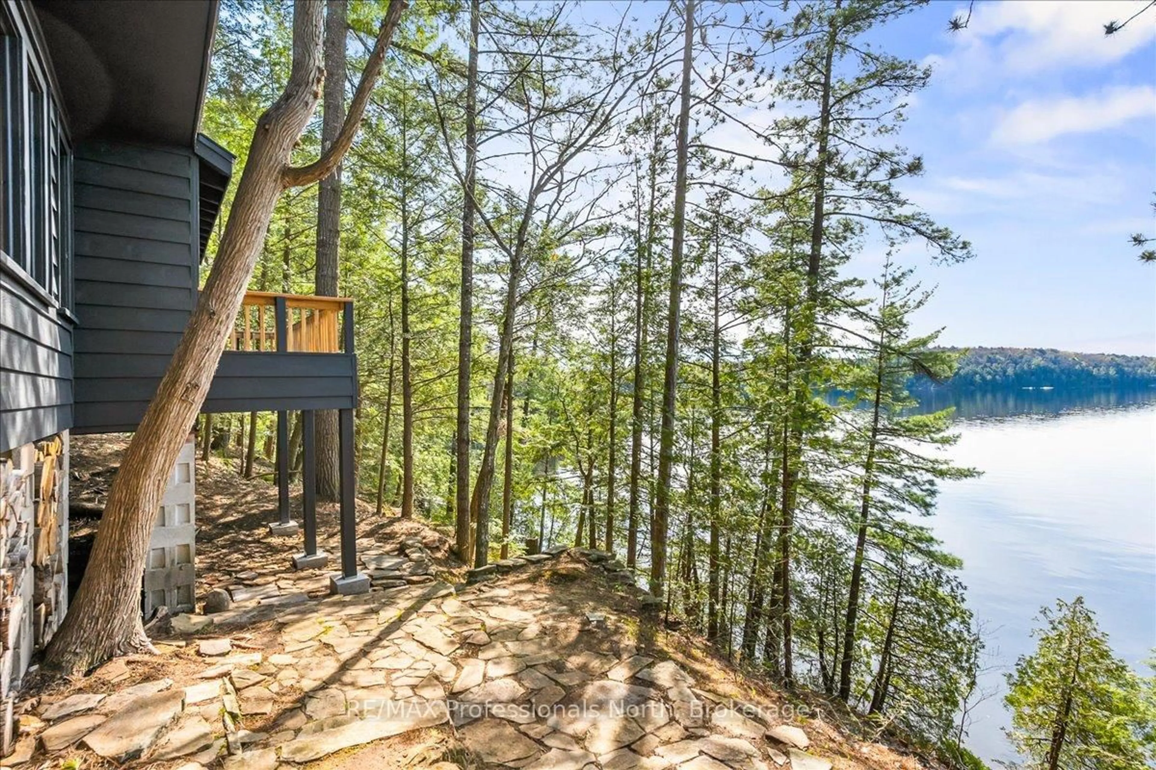 Unknown for 12865 Little Hawk South Sh N/A, Algonquin Highlands Ontario K0M 1J1
