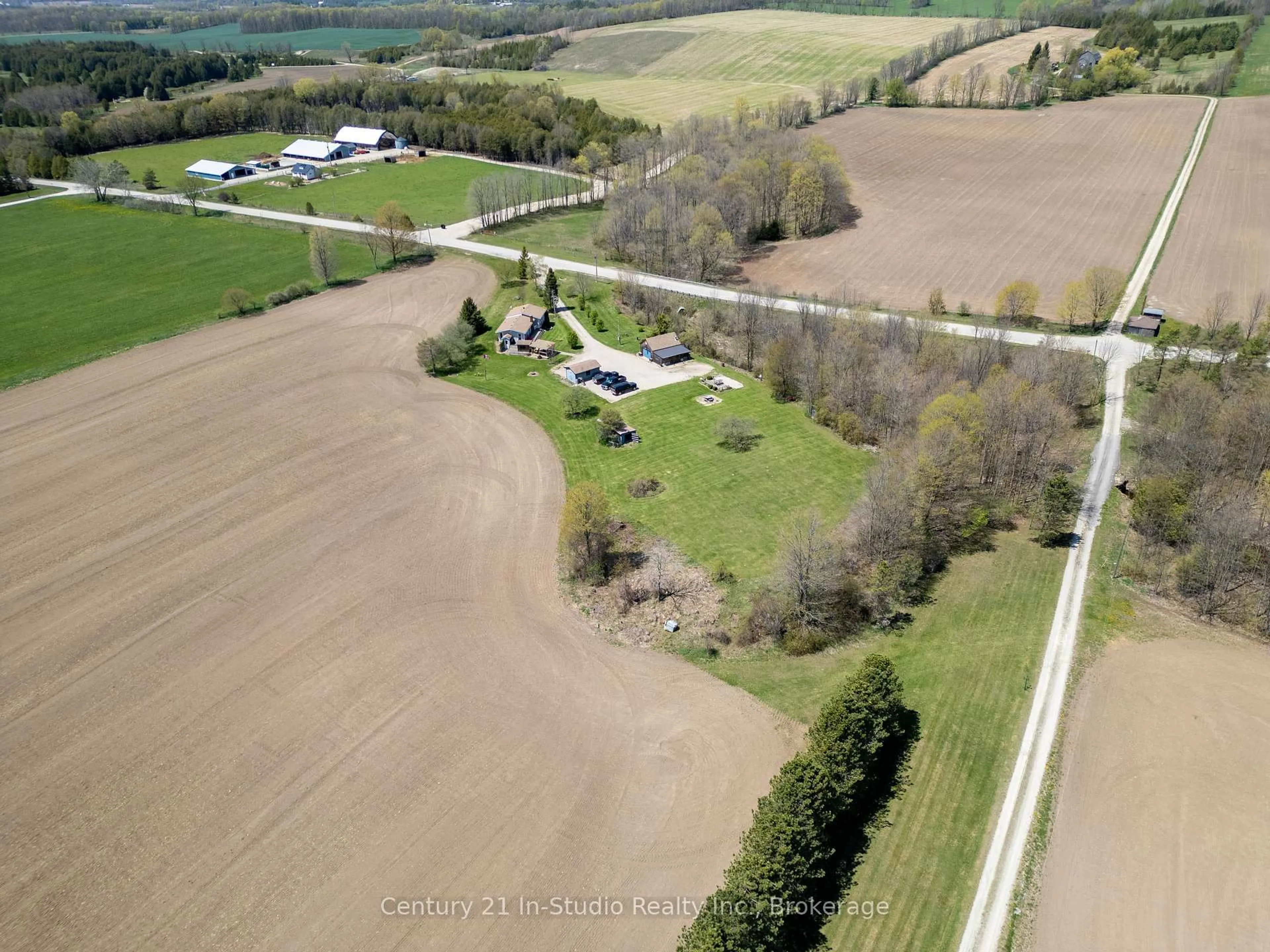 A pic from outside/outdoor area/front of a property/back of a property/a pic from drone, unknown for 382386 Concession 4 NDR N/A, West Grey Ontario N4N 3B9