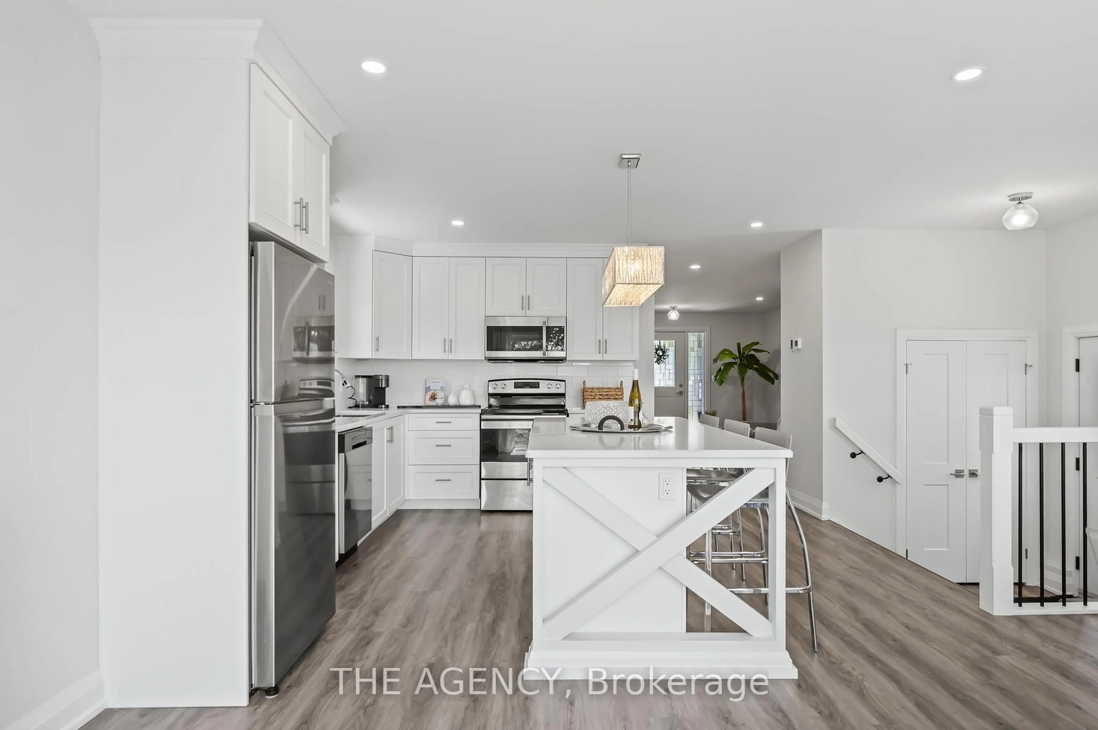Open concept kitchen, unknown for 79 Dublin St, Brantford Ontario N3R 2E5