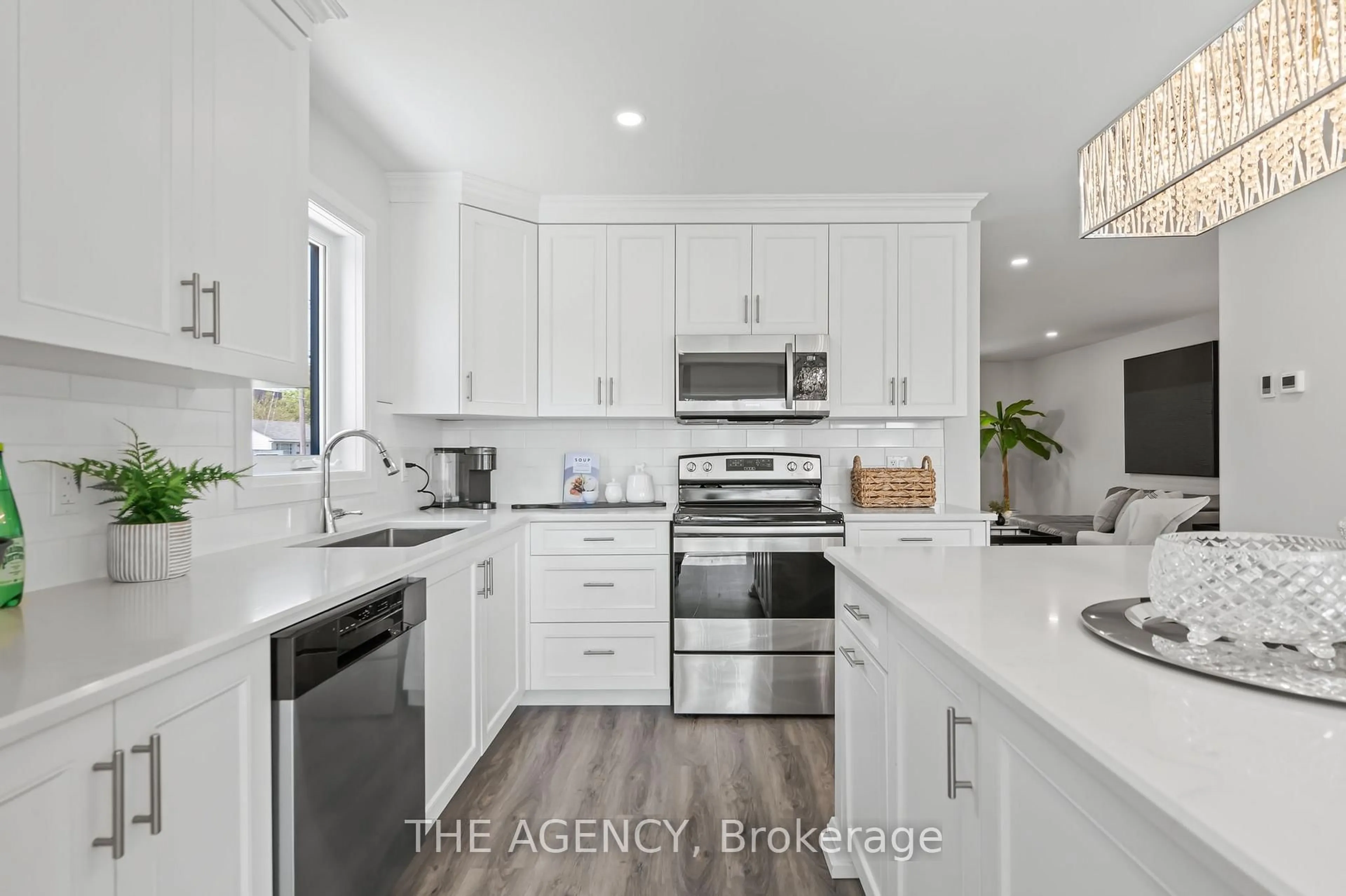 Open concept kitchen, ceramic/tile floor for 79 Dublin St, Brantford Ontario N3R 2E5