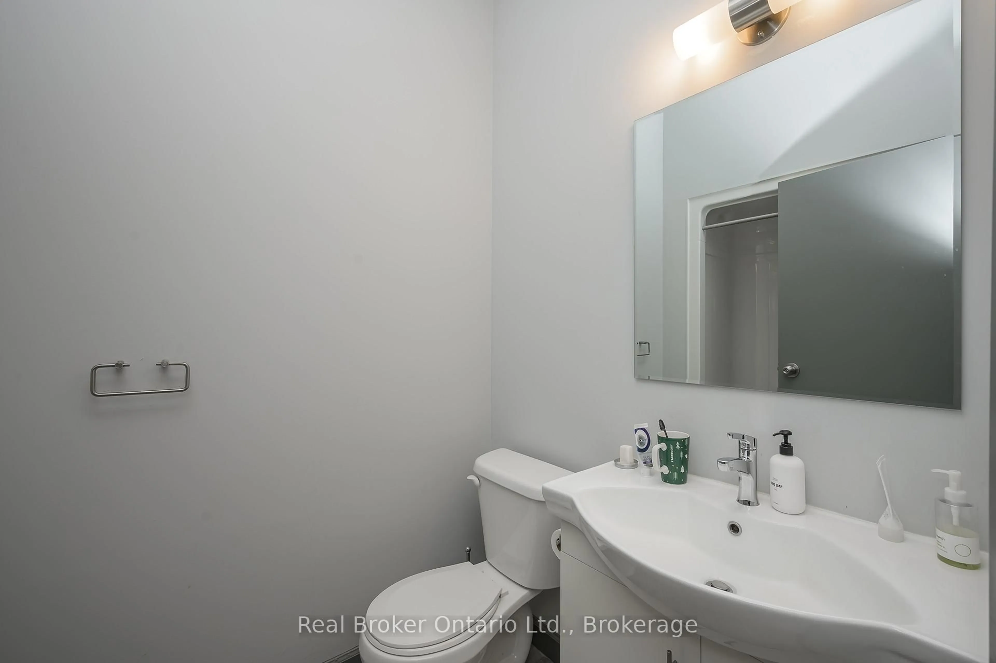 Standard bathroom, unknown for 77 Leland St #111, Hamilton Ontario L8S 3A1