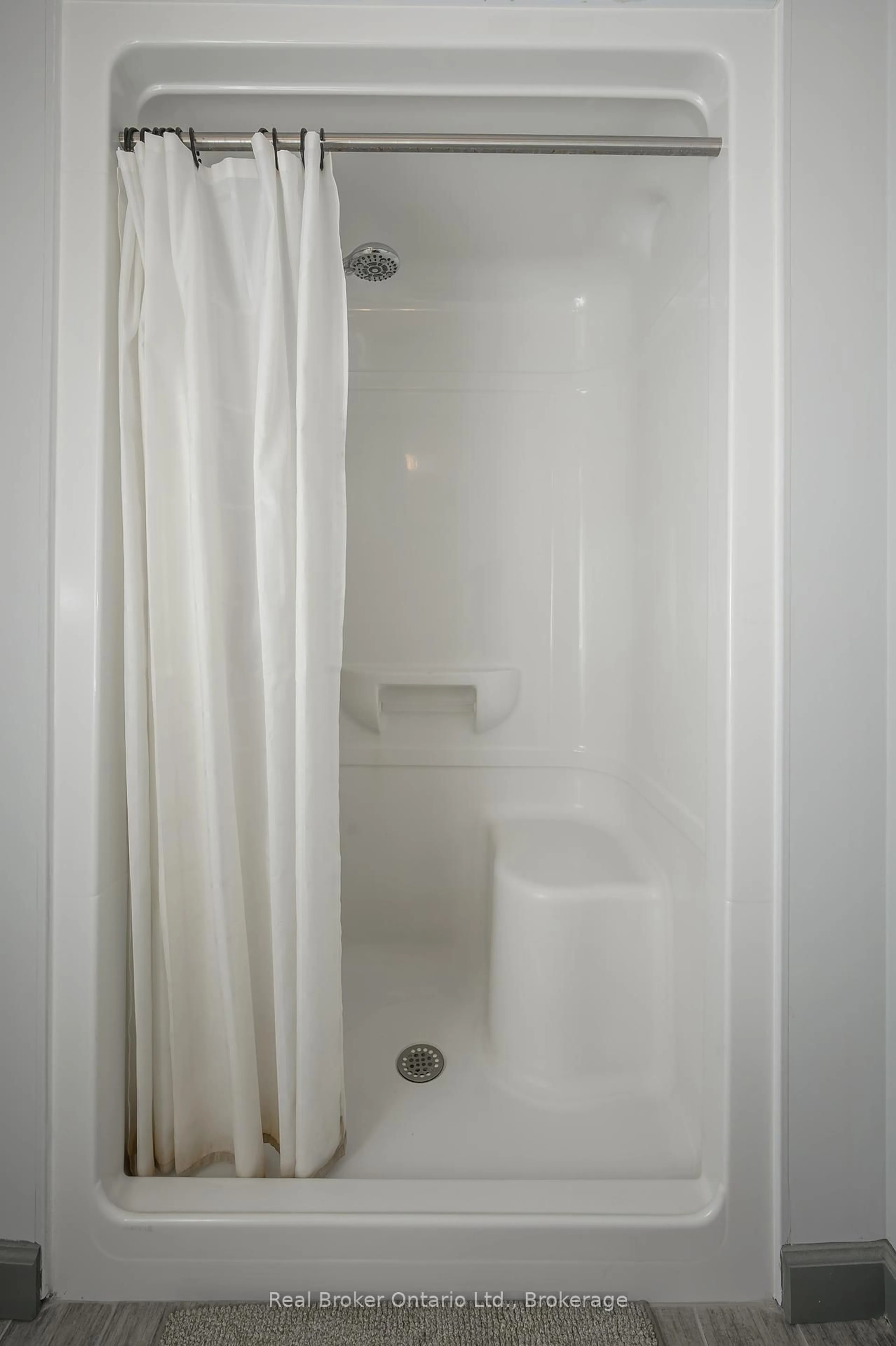 Standard bathroom, floor is not visible for 77 Leland St #111, Hamilton Ontario L8S 3A1