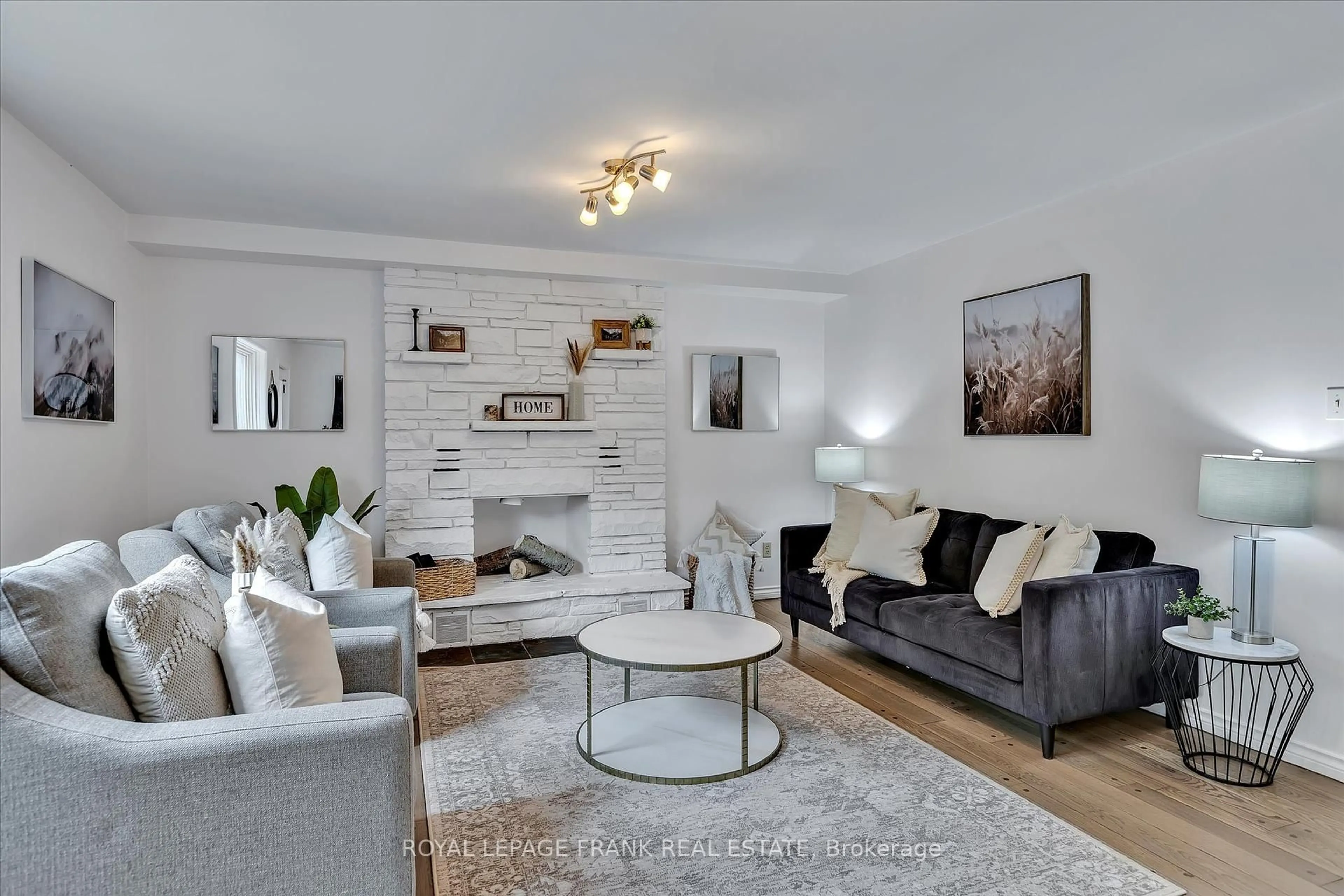 Living room with furniture, unknown for 17 Claudette Crt, Peterborough West Ontario K9J 7Y7