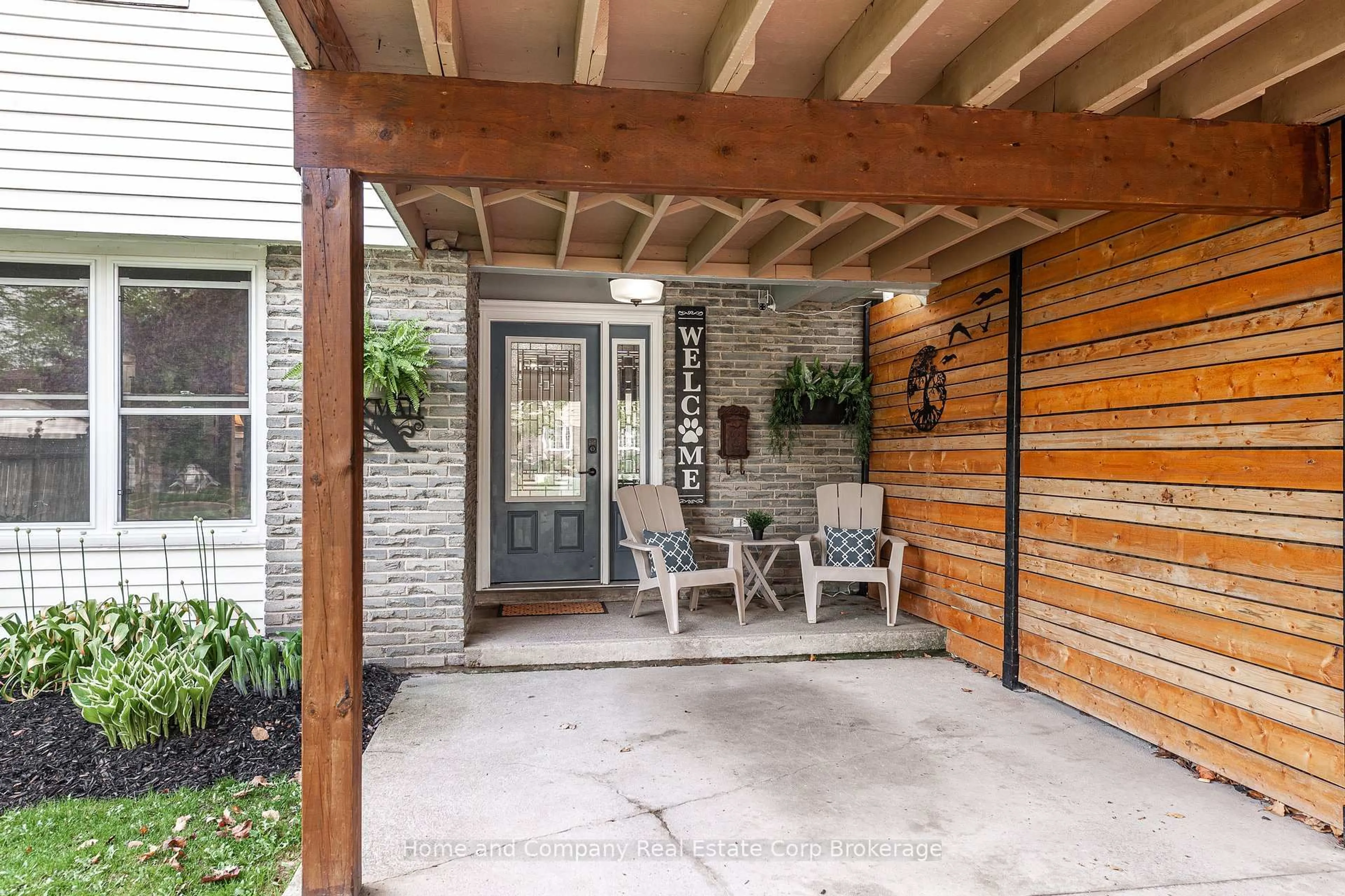 Unknown for 15 Babb Cres, Stratford Ontario N5A 7A9