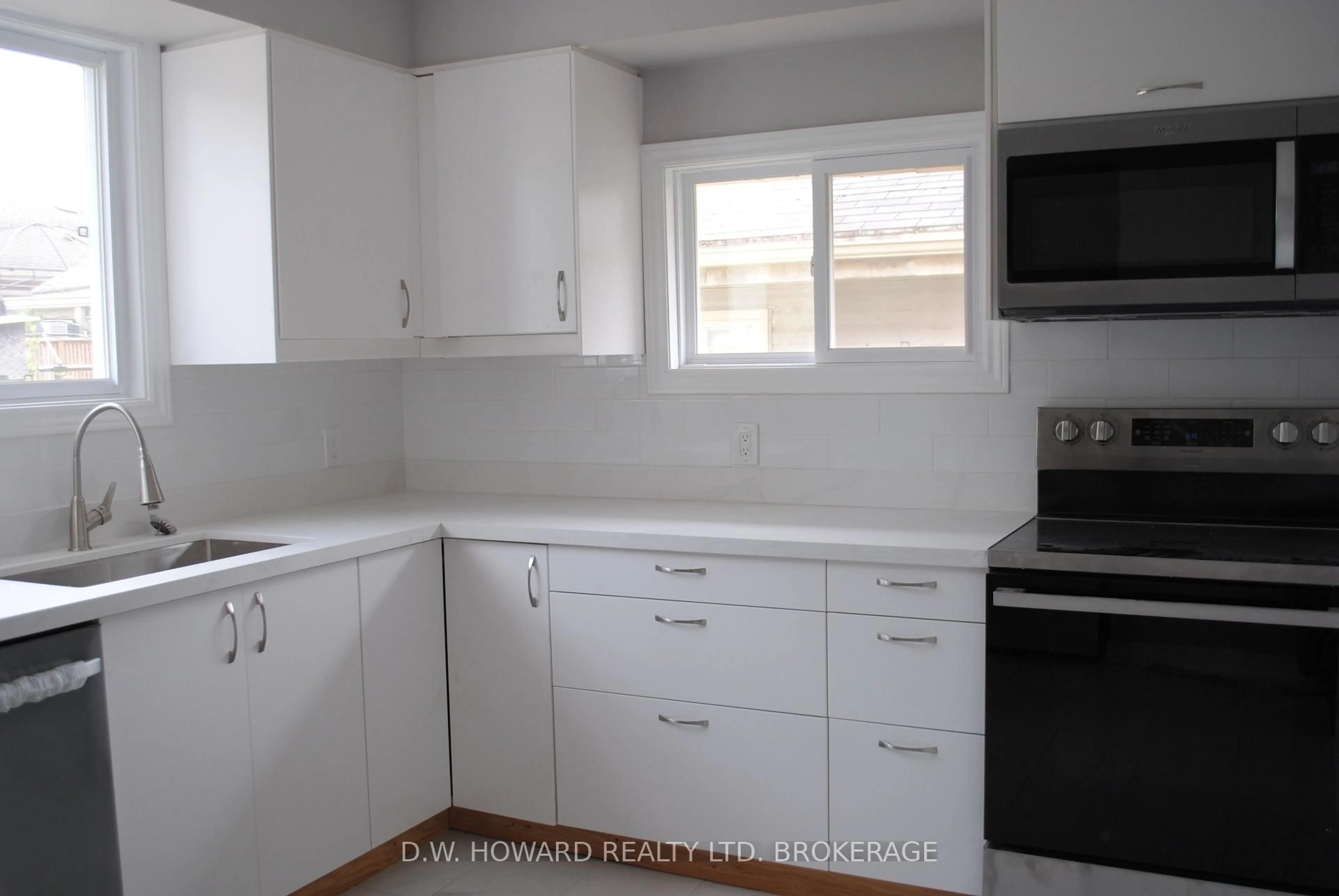 Standard kitchen, unknown for 330 Elmwood Ave, Fort Erie Ontario L0S 1B0