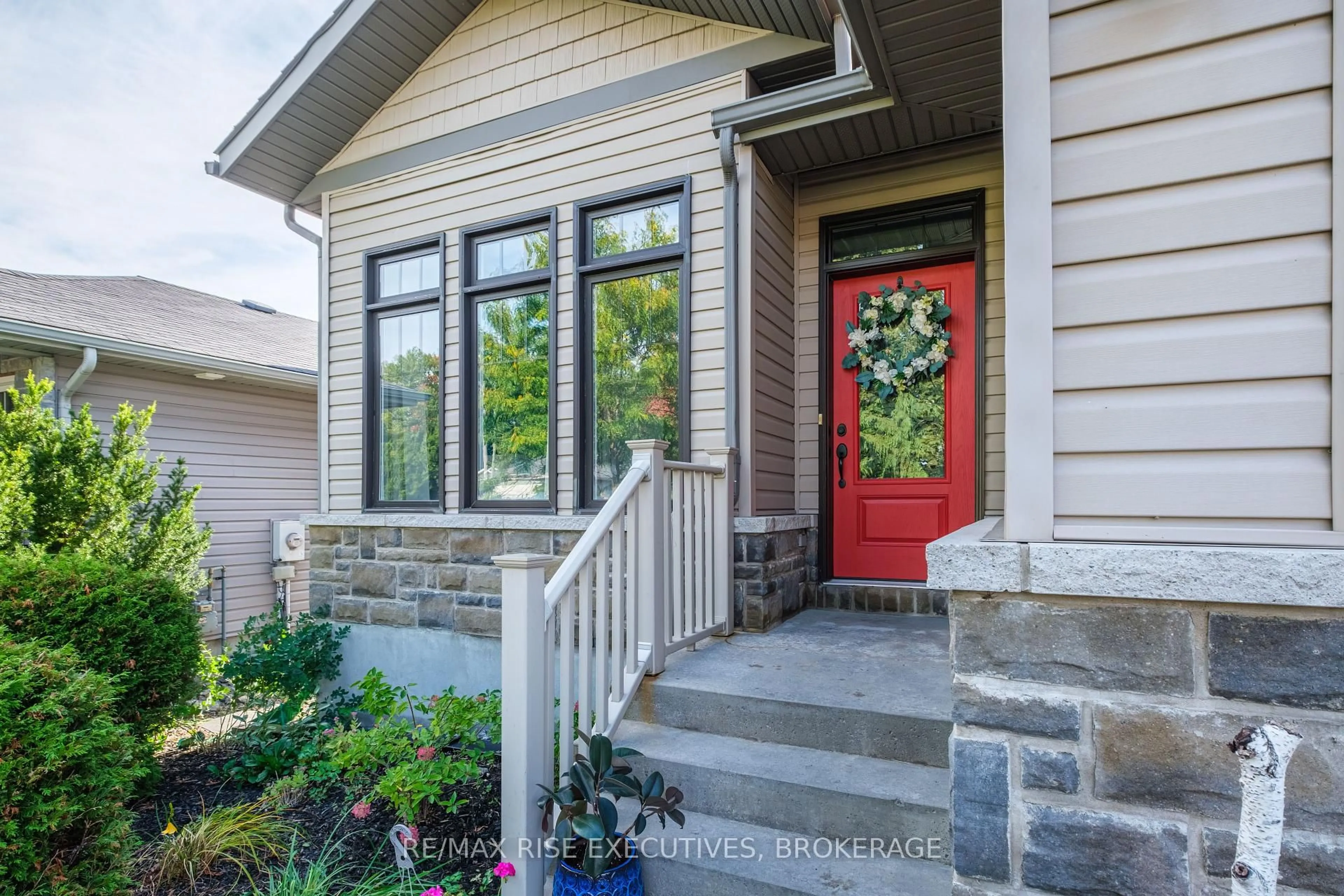 Unknown for 134 Islandview Dr, Amherstview Ontario K7N 0A5