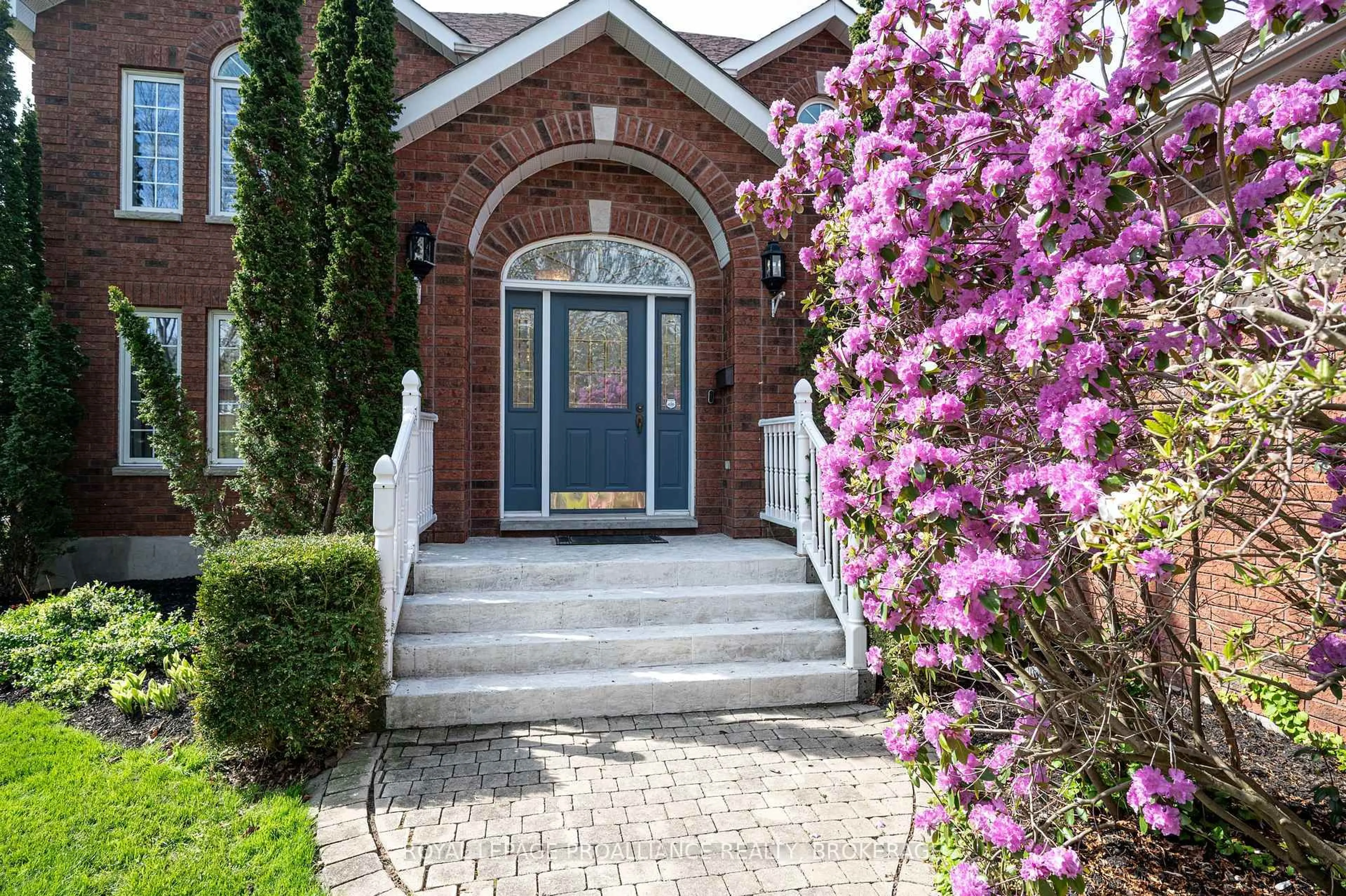Home with brick exterior material, street for 1055 Wickham Circ, Kingston Ontario K7M 8T9