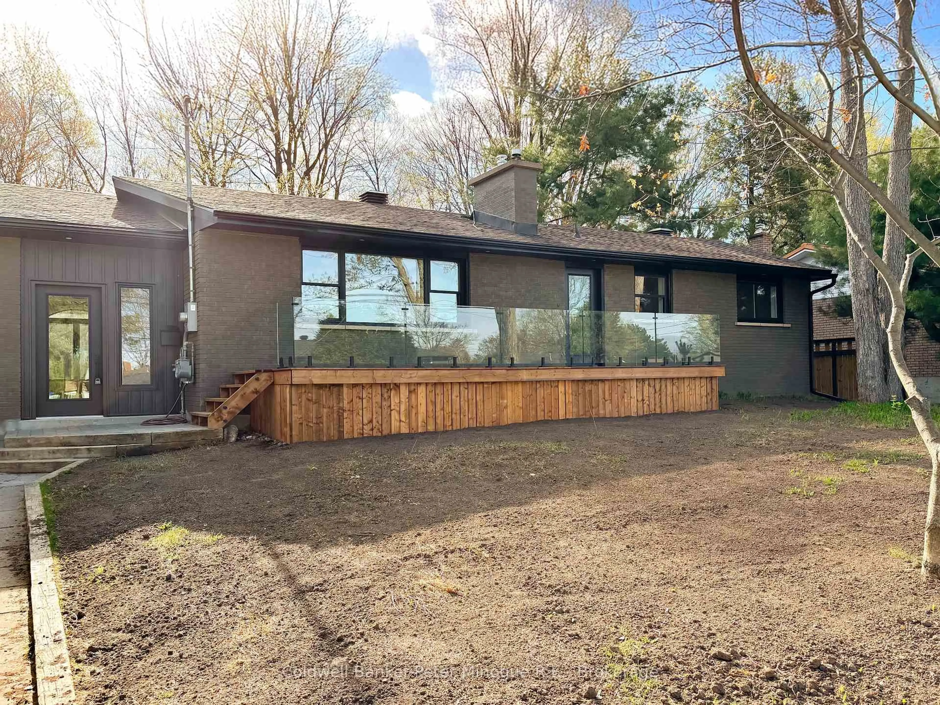 Home with vinyl exterior material, unknown for 316 Greenhill Ave, North Bay Ontario P1C 1J4